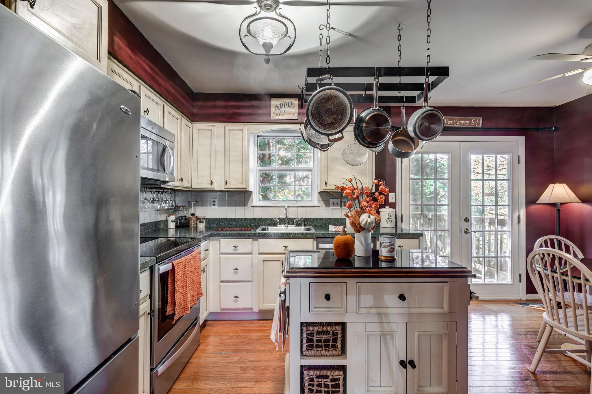 HILLTOP - Residential