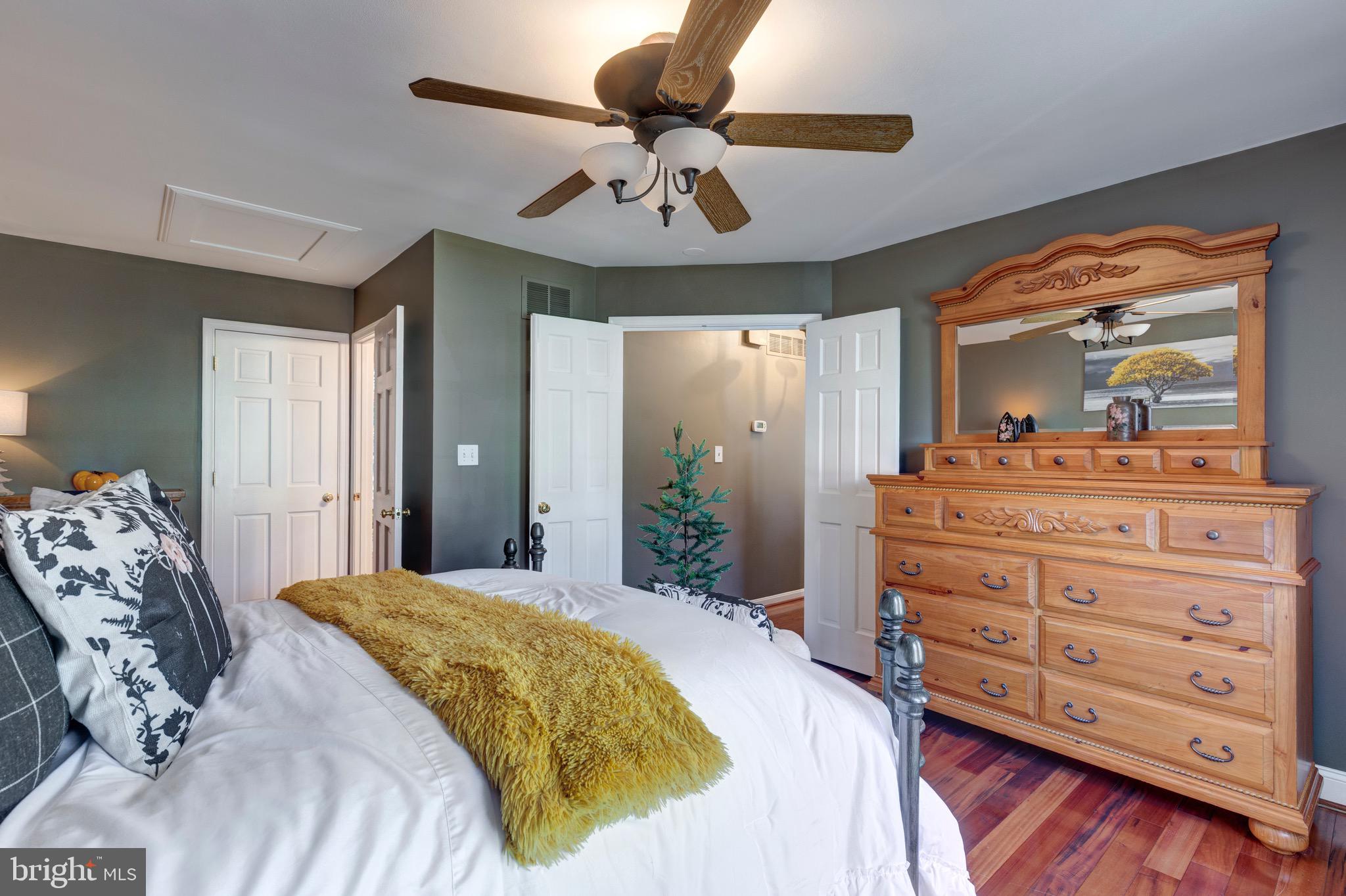 HILLTOP - Residential