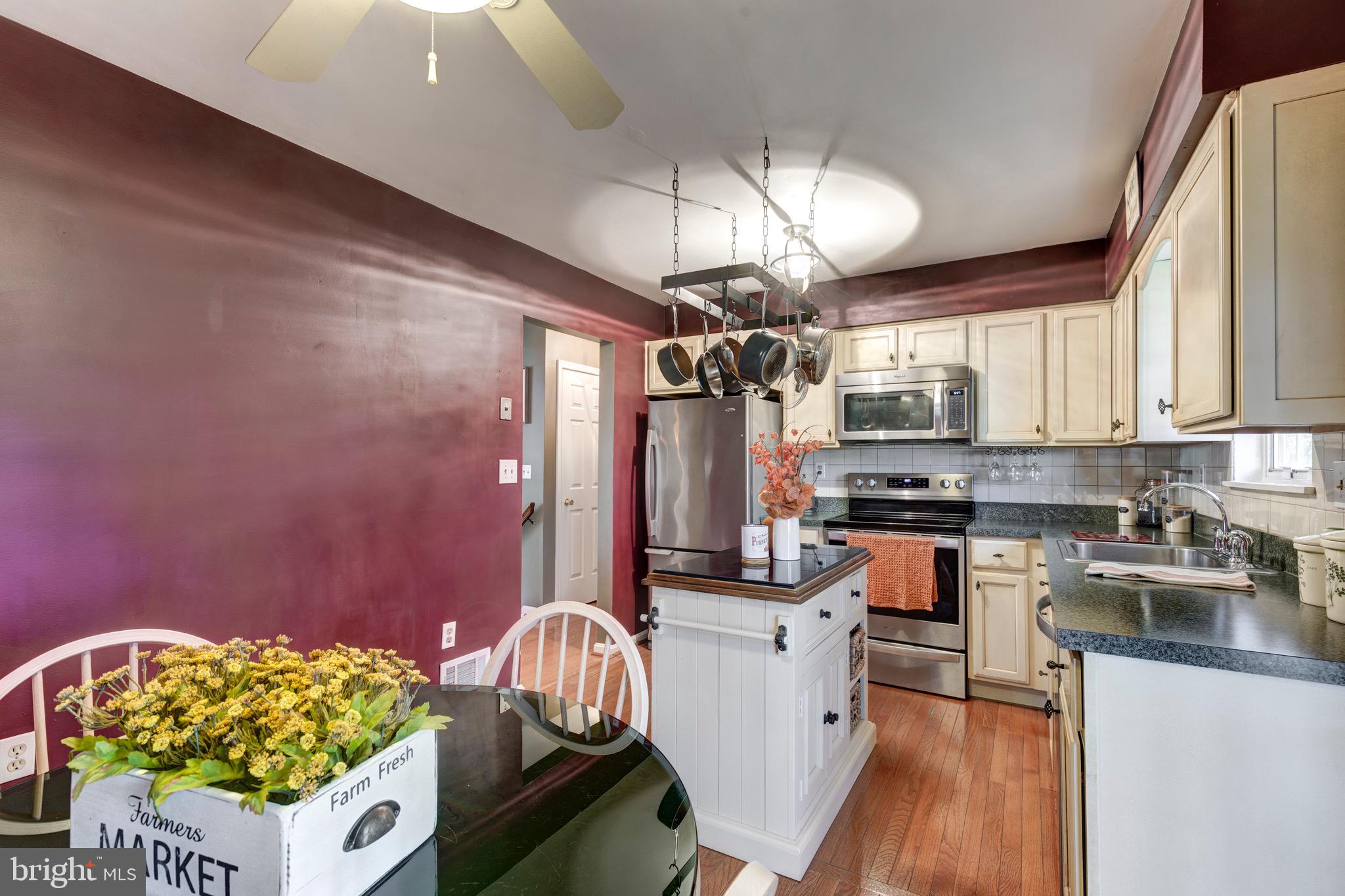 HILLTOP - Residential