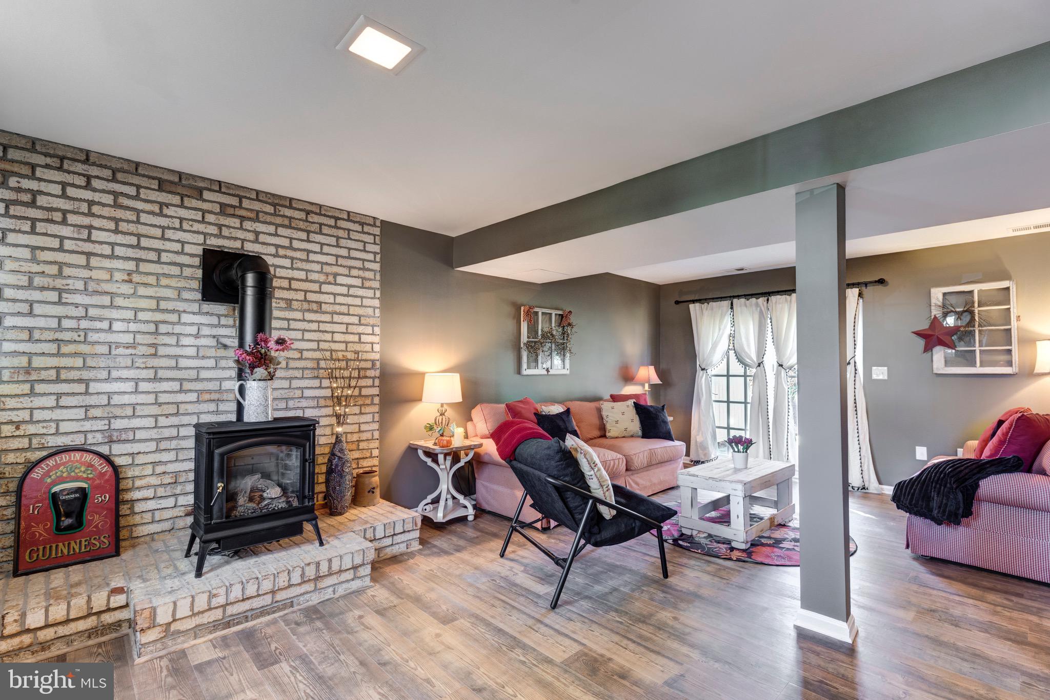 HILLTOP - Residential