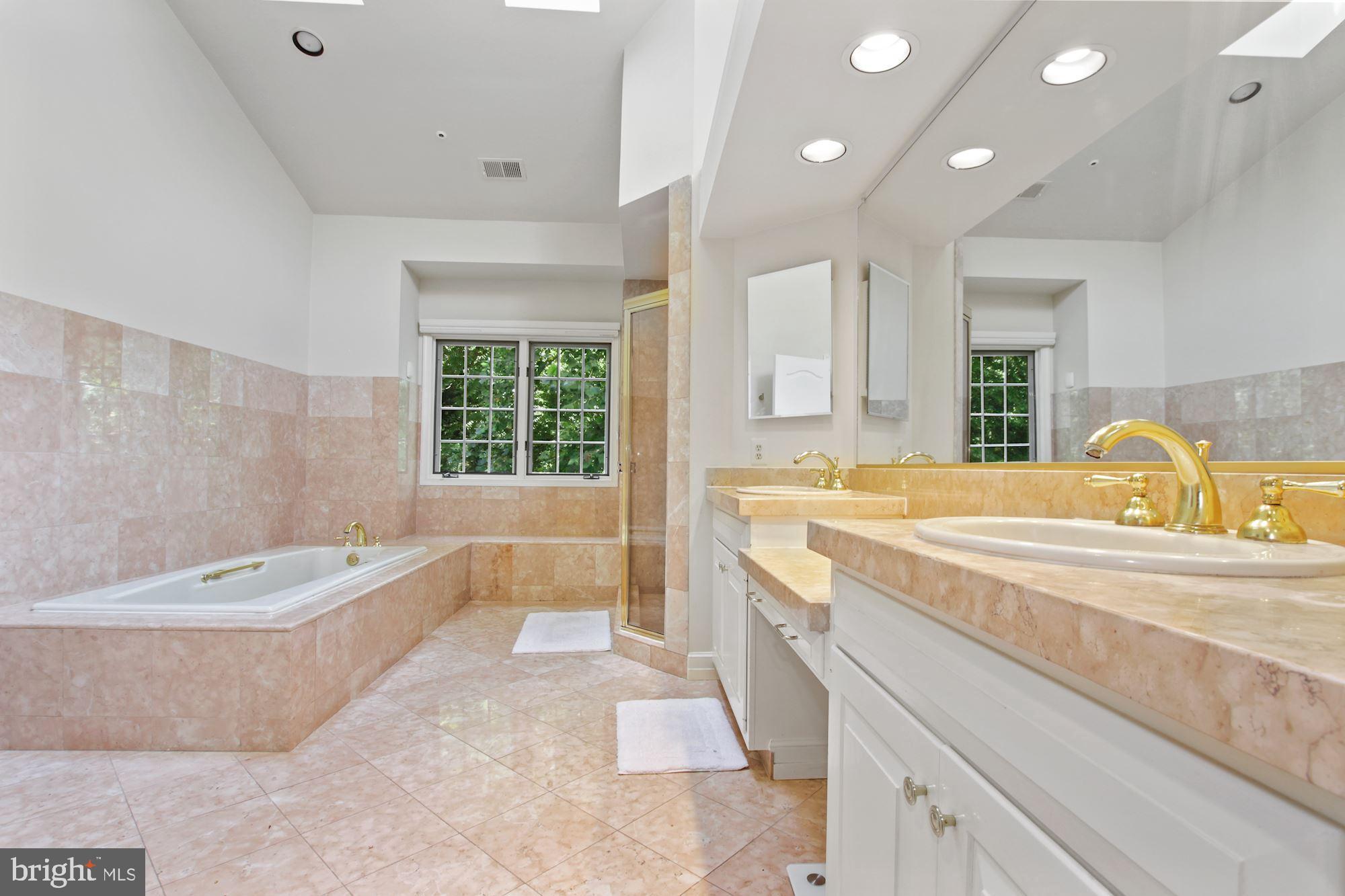 BROOKMONT - Residential