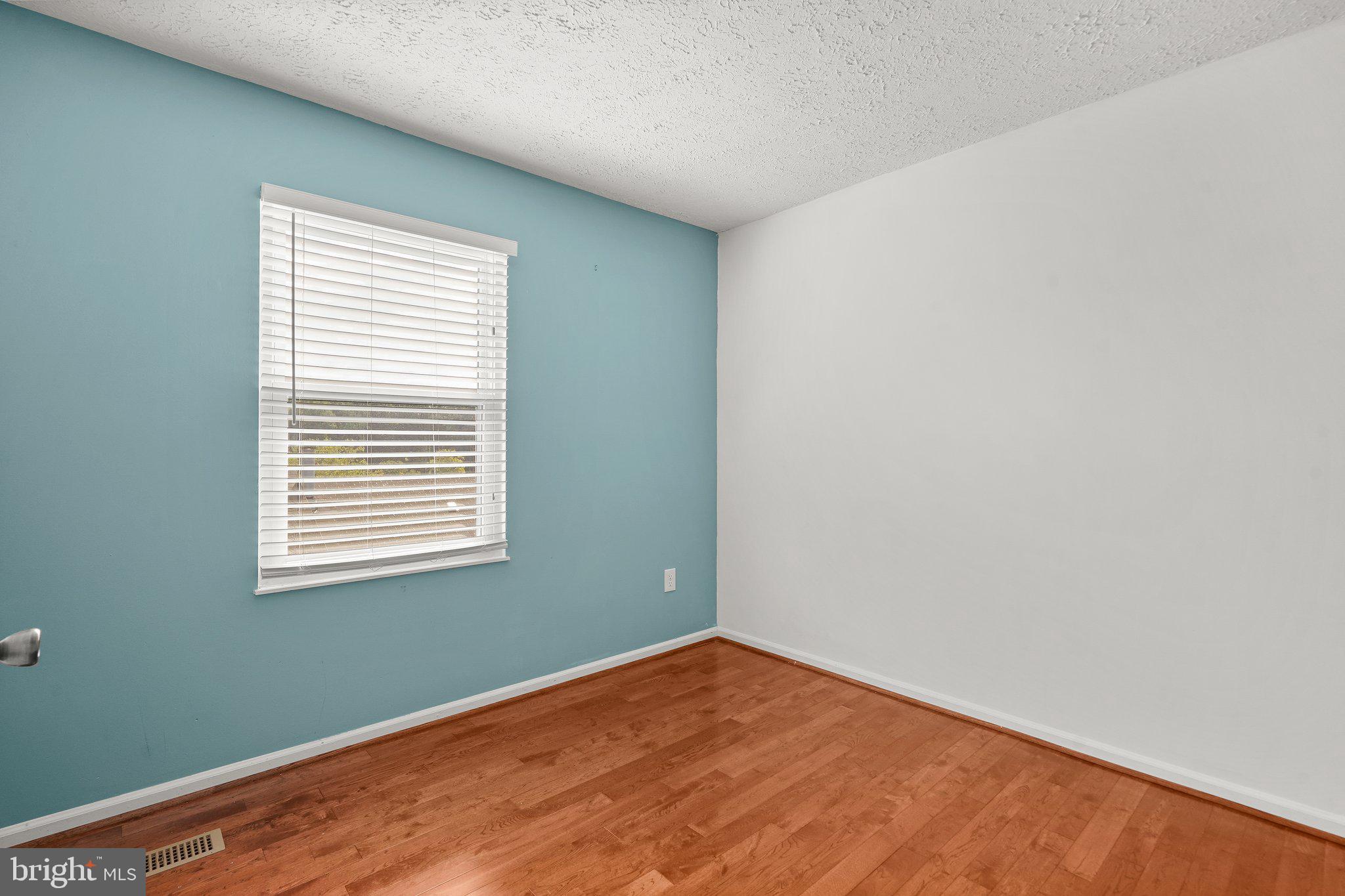 GUNNERS LAKE VILLAGE - Residential