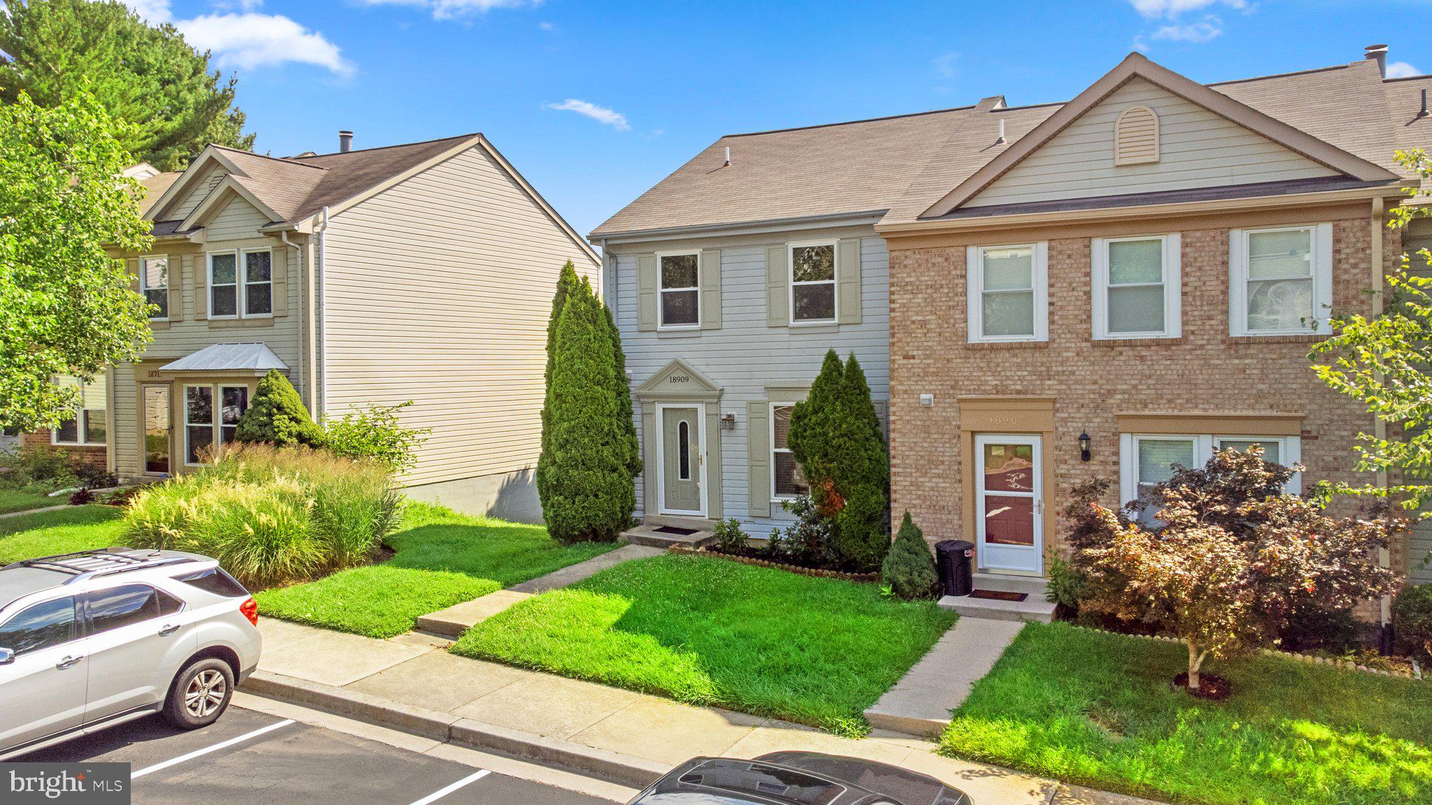 GUNNERS LAKE VILLAGE - Residential