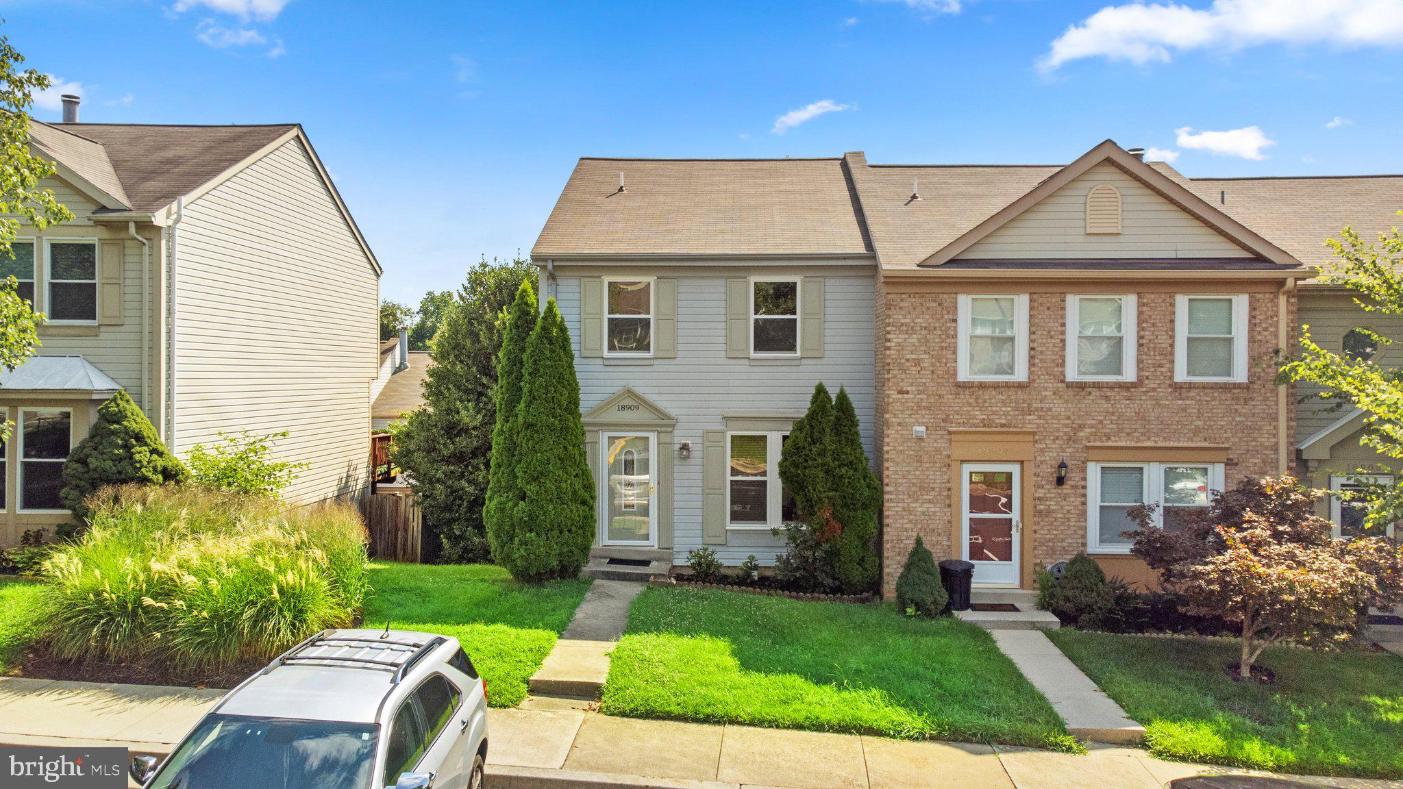 GUNNERS LAKE VILLAGE - Residential