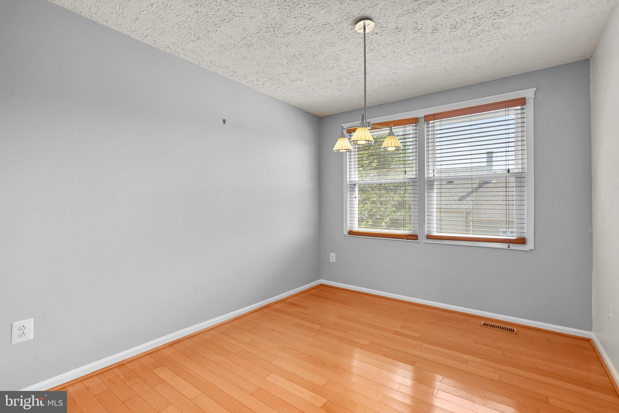 GUNNERS LAKE VILLAGE - Residential