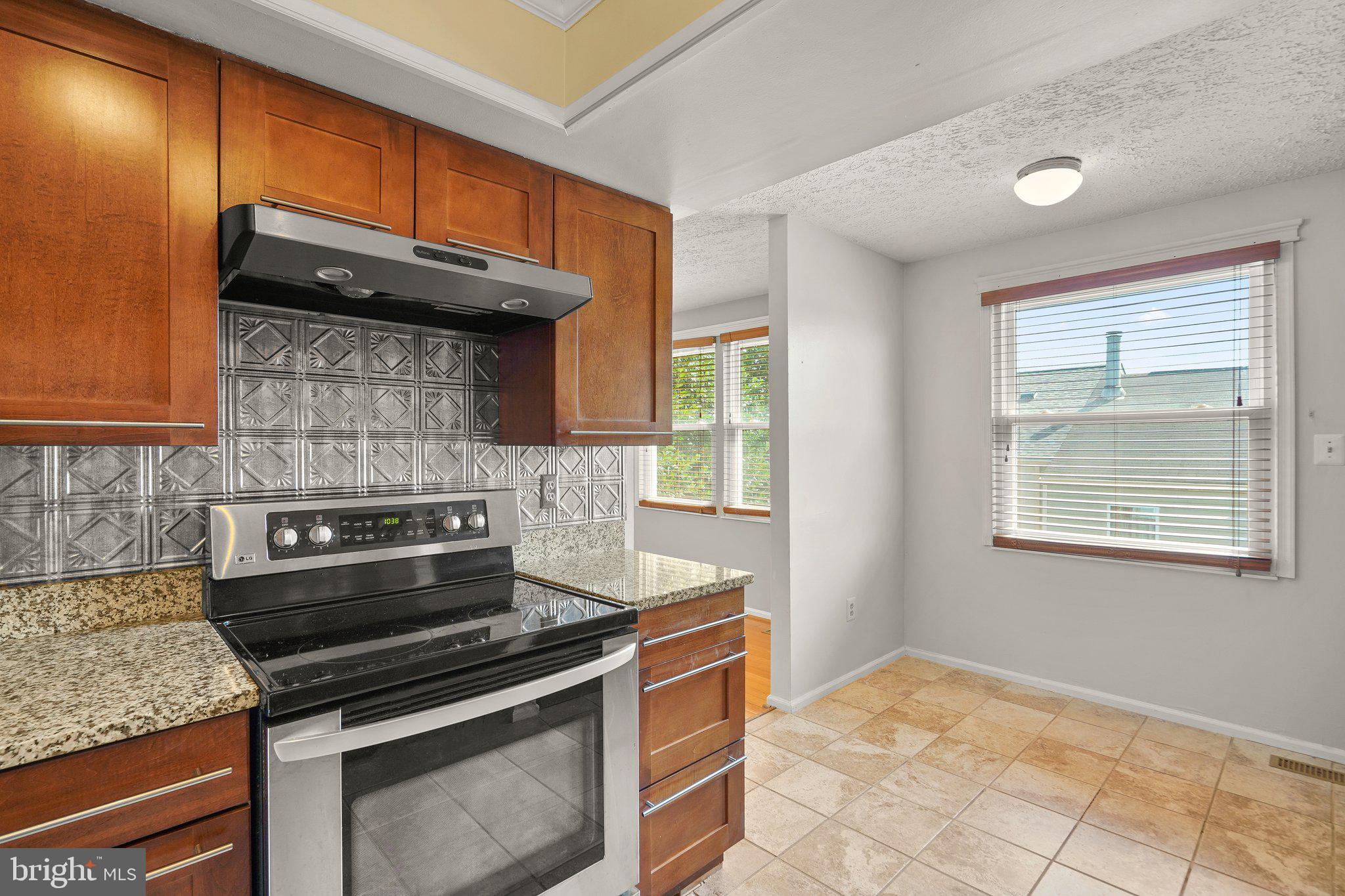 GUNNERS LAKE VILLAGE - Residential