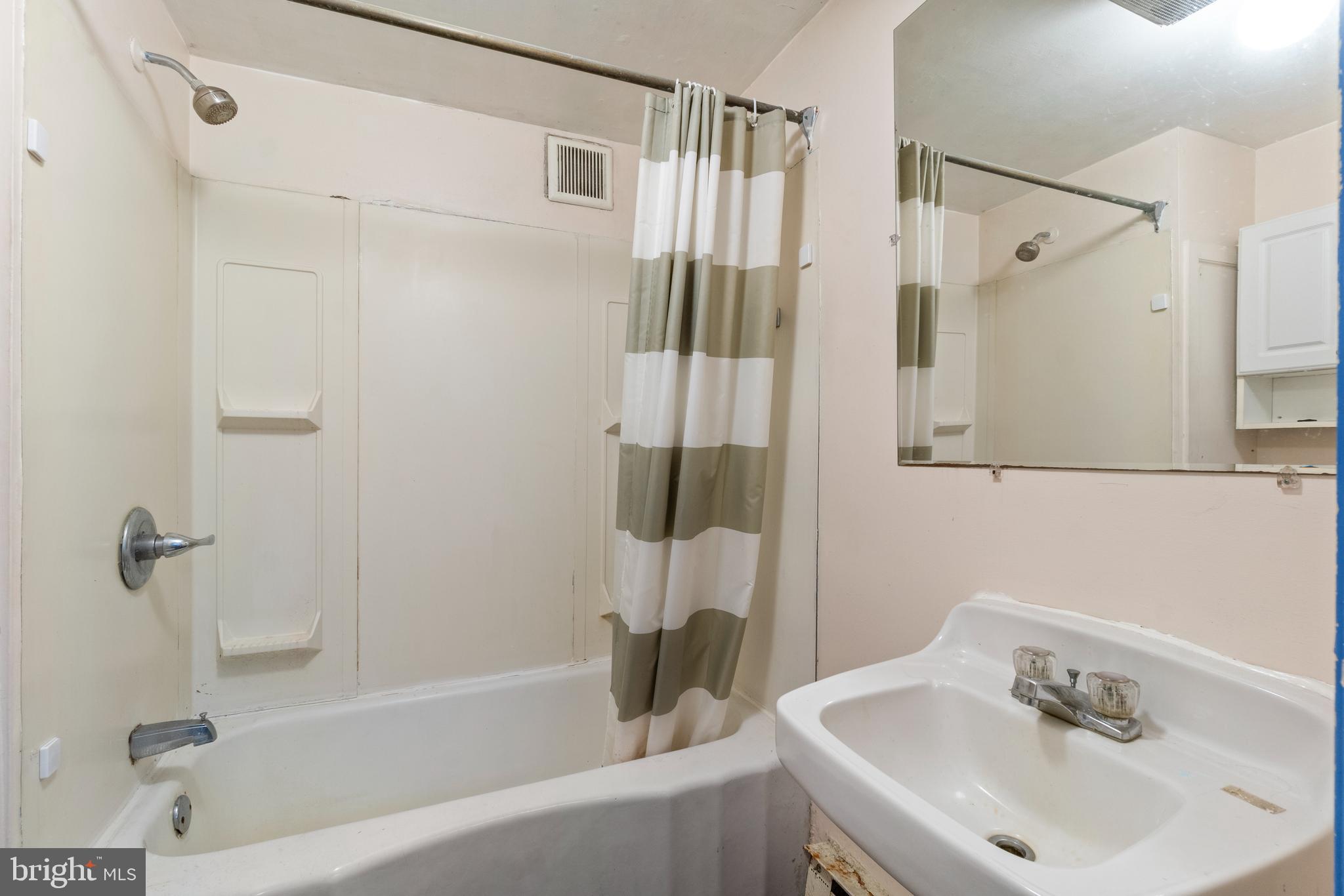 HAMPDEN HISTORIC DISTRICT - Residential