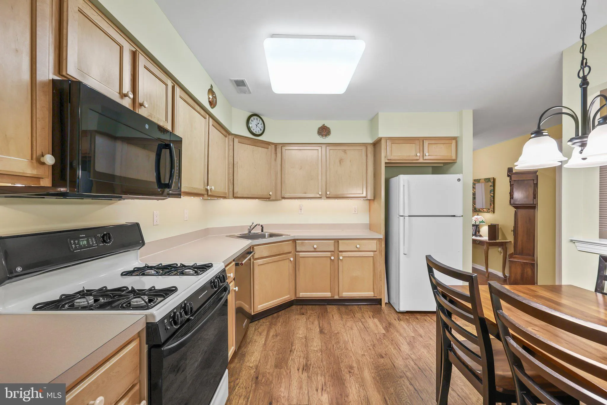 Hamilton, New Jersey 08690, United States, 3 Bedrooms Bedrooms, ,2 BathroomsBathrooms,Residential,Active,134457