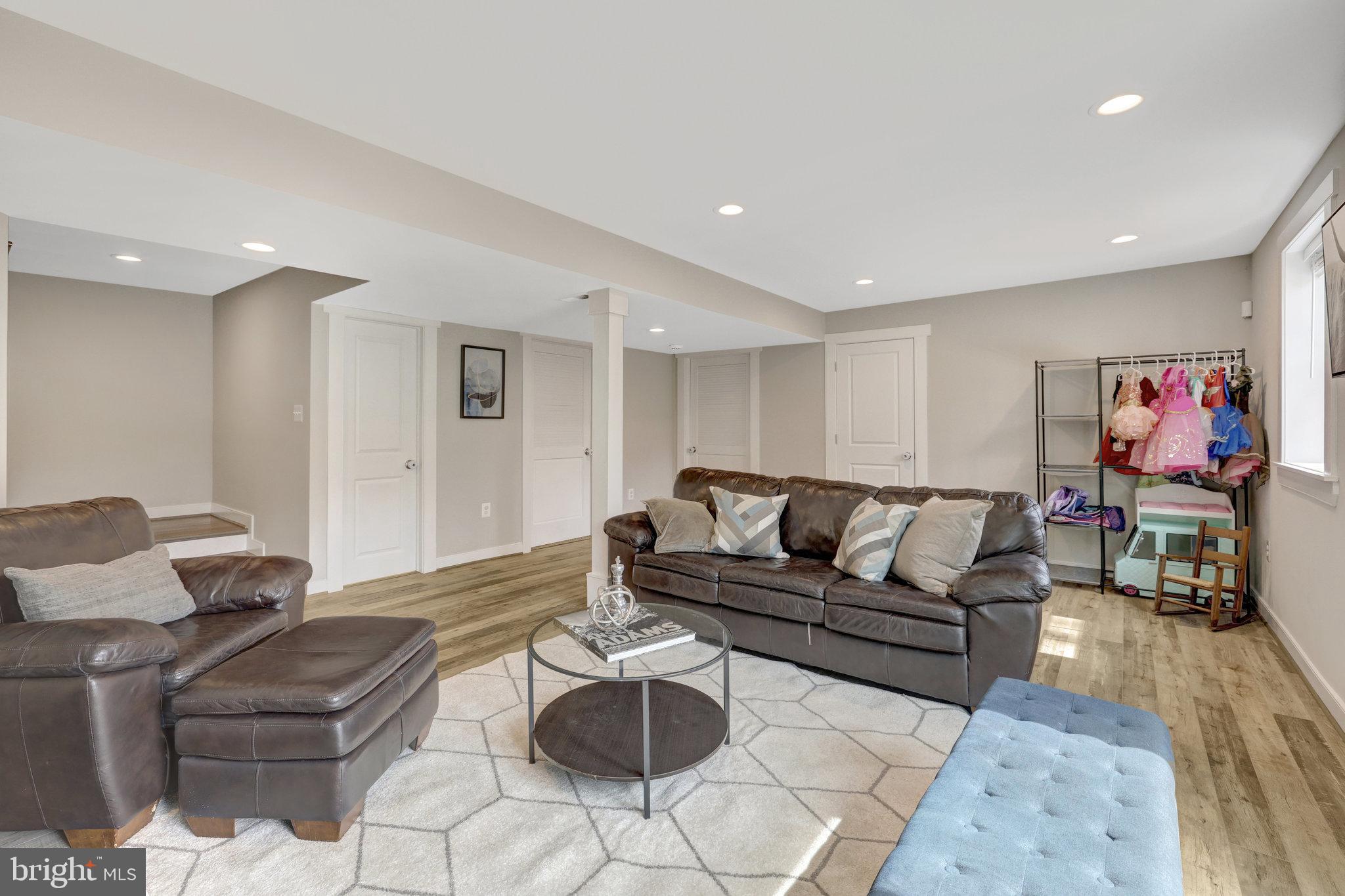 MANTUA - Residential