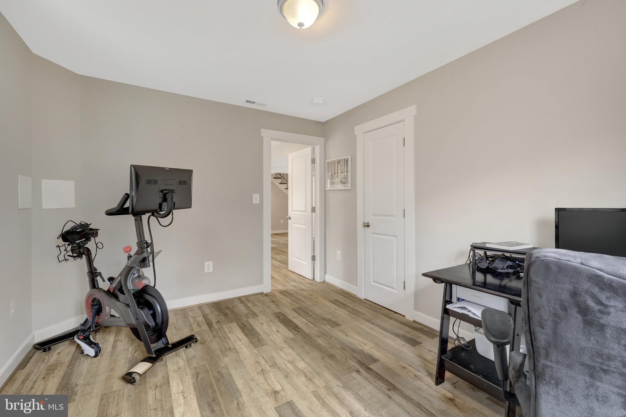 MANTUA - Residential