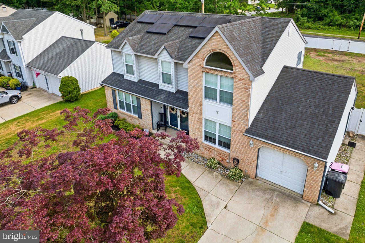 7 YORK COURT