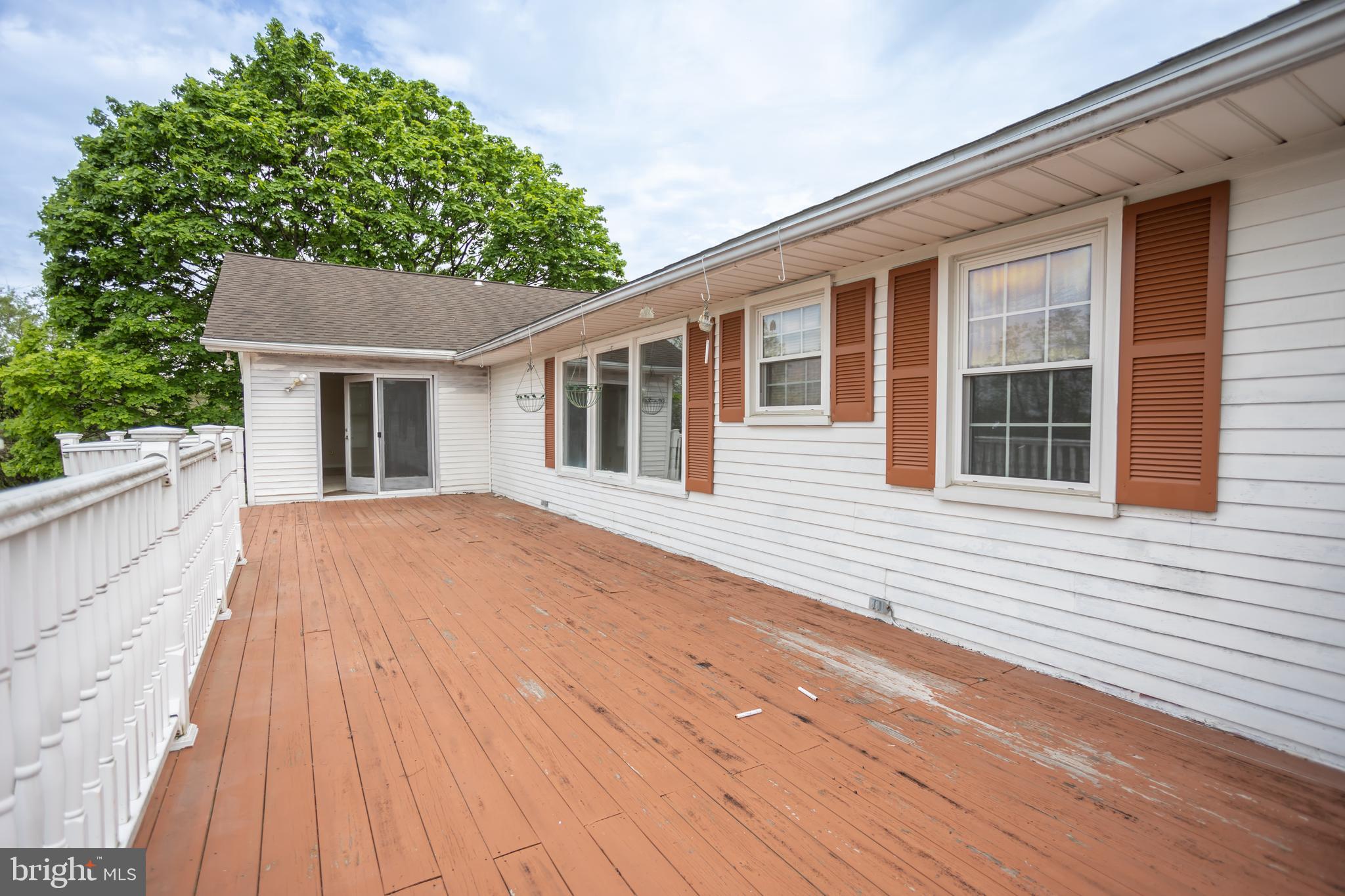 HILLSIDE - Residential