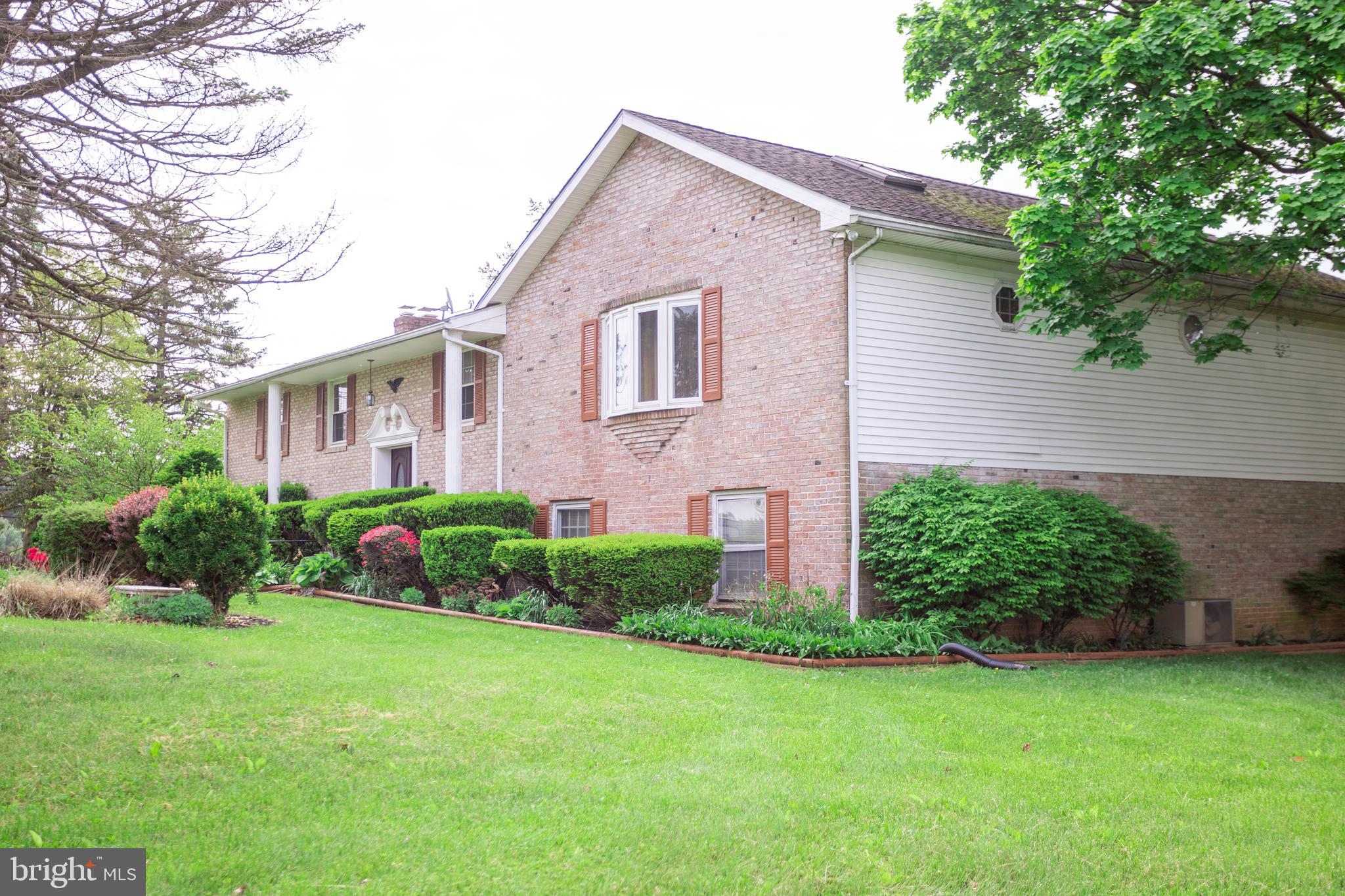 HILLSIDE - Residential