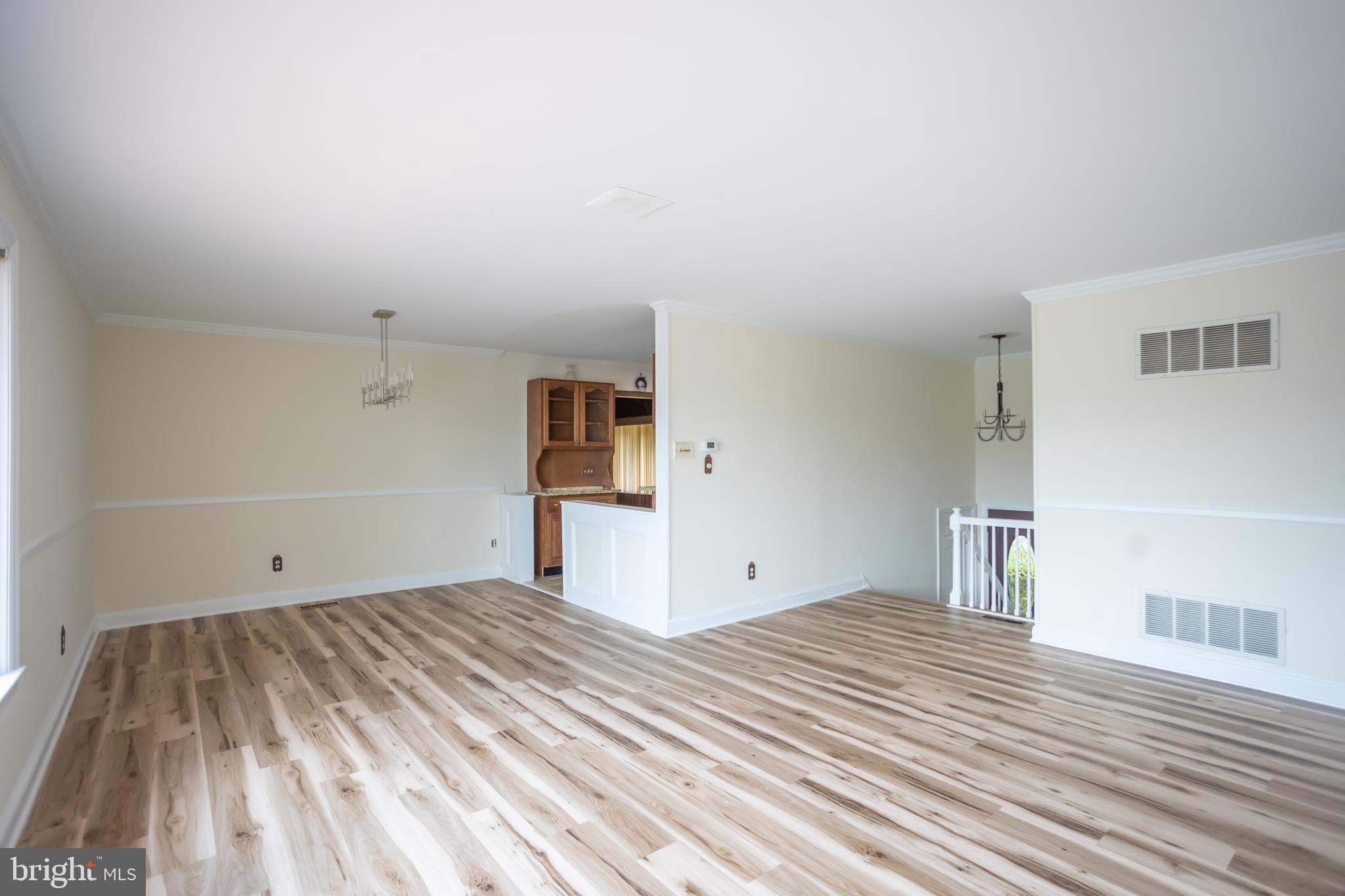 HILLSIDE - Residential