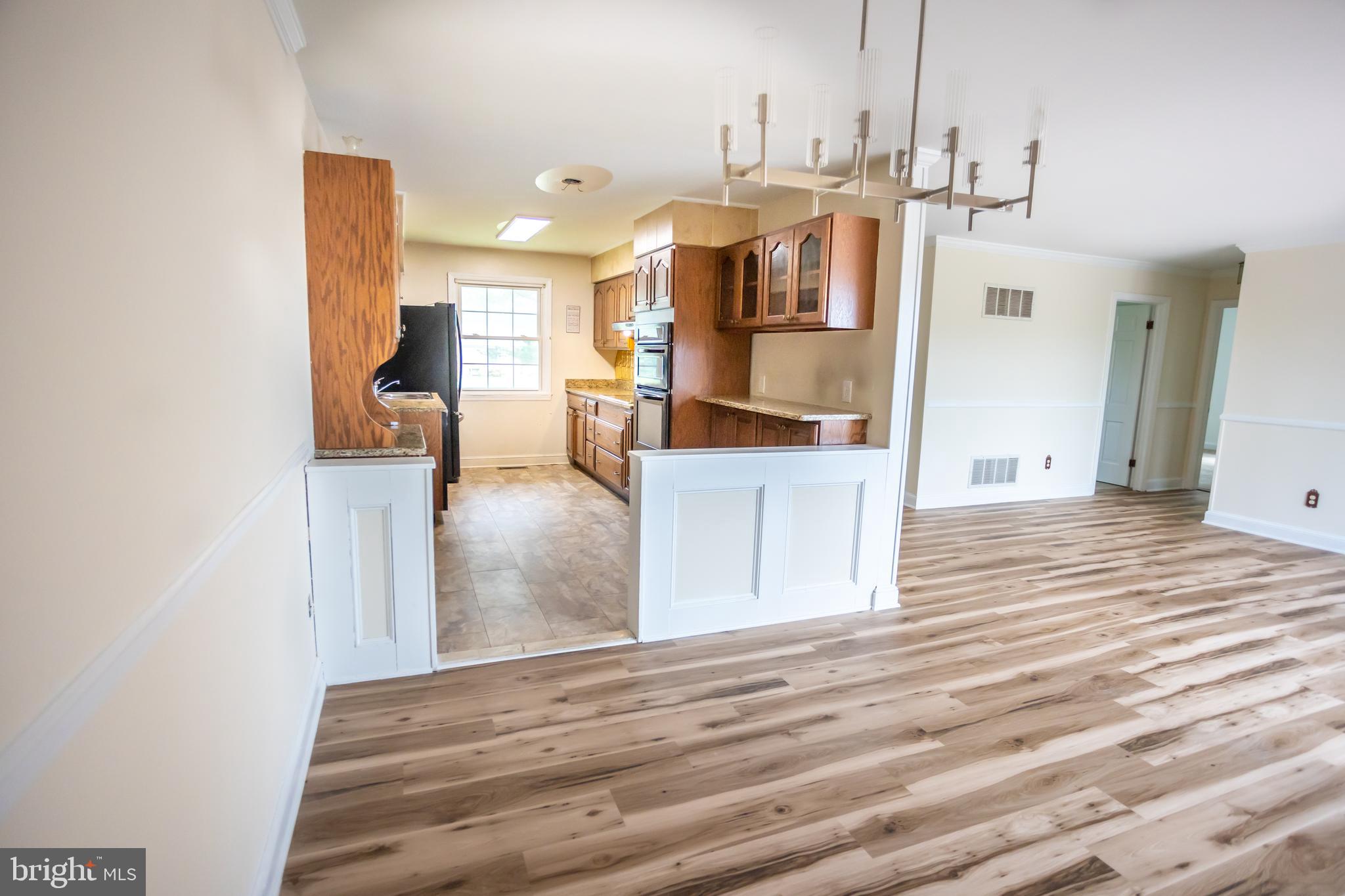 HILLSIDE - Residential