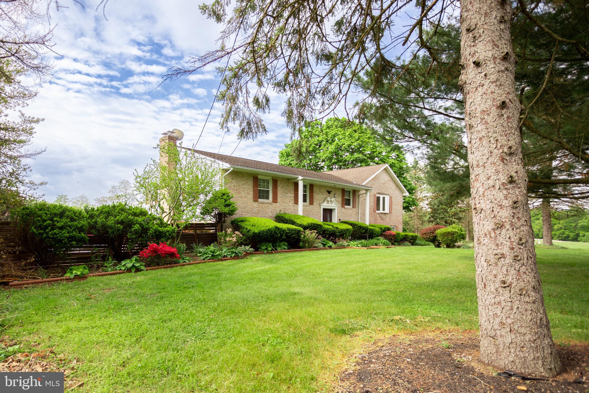 HILLSIDE - Residential