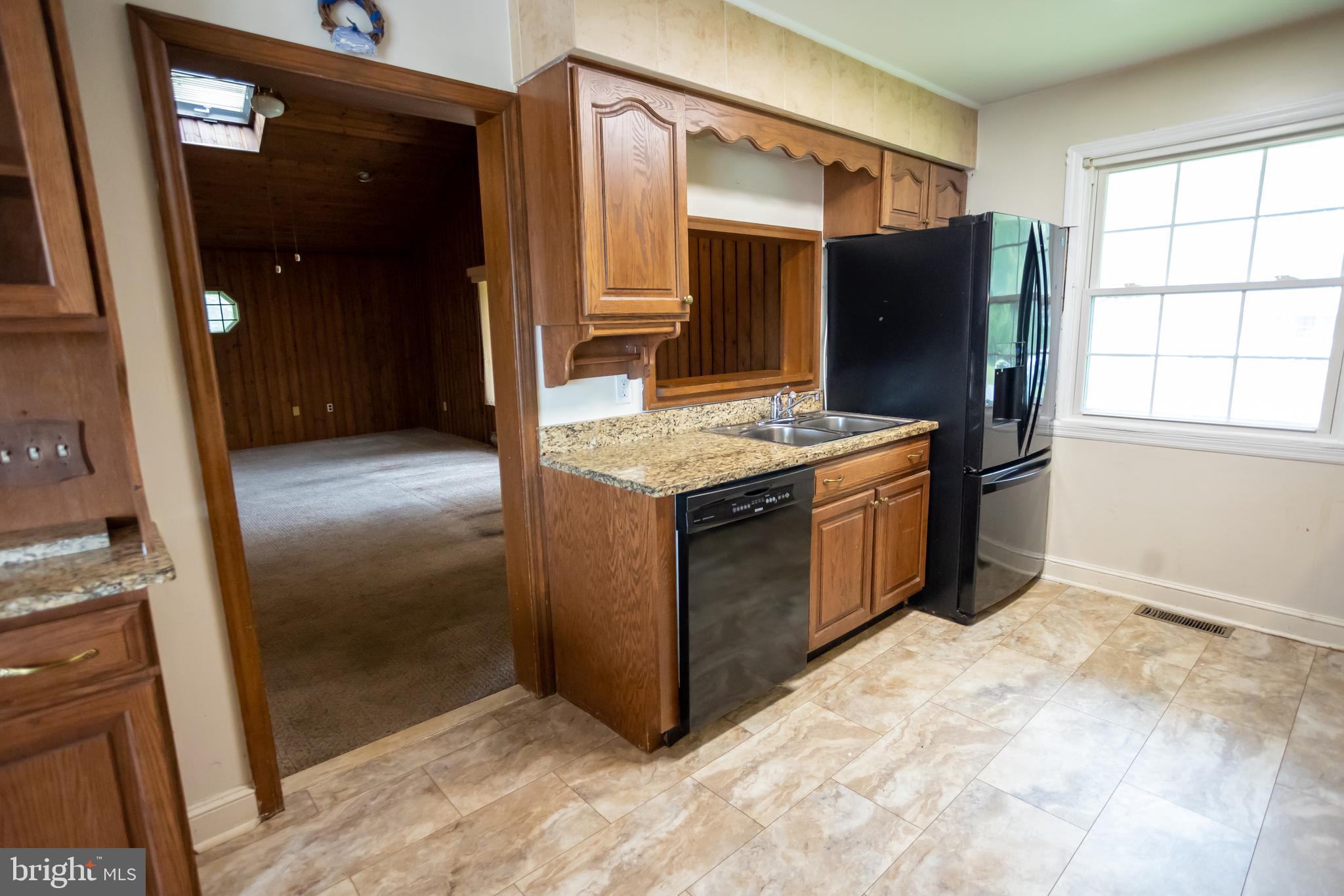 HILLSIDE - Residential