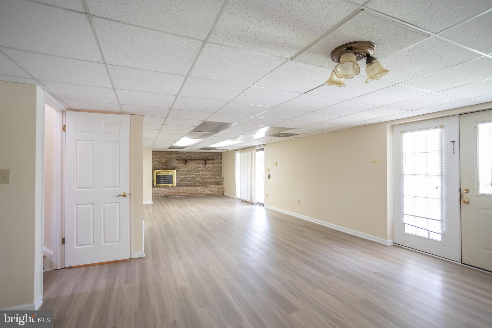 HILLSIDE - Residential