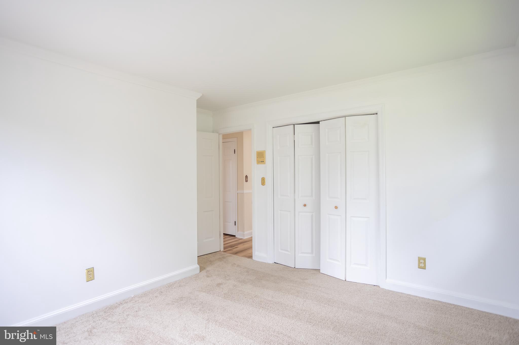 HILLSIDE - Residential