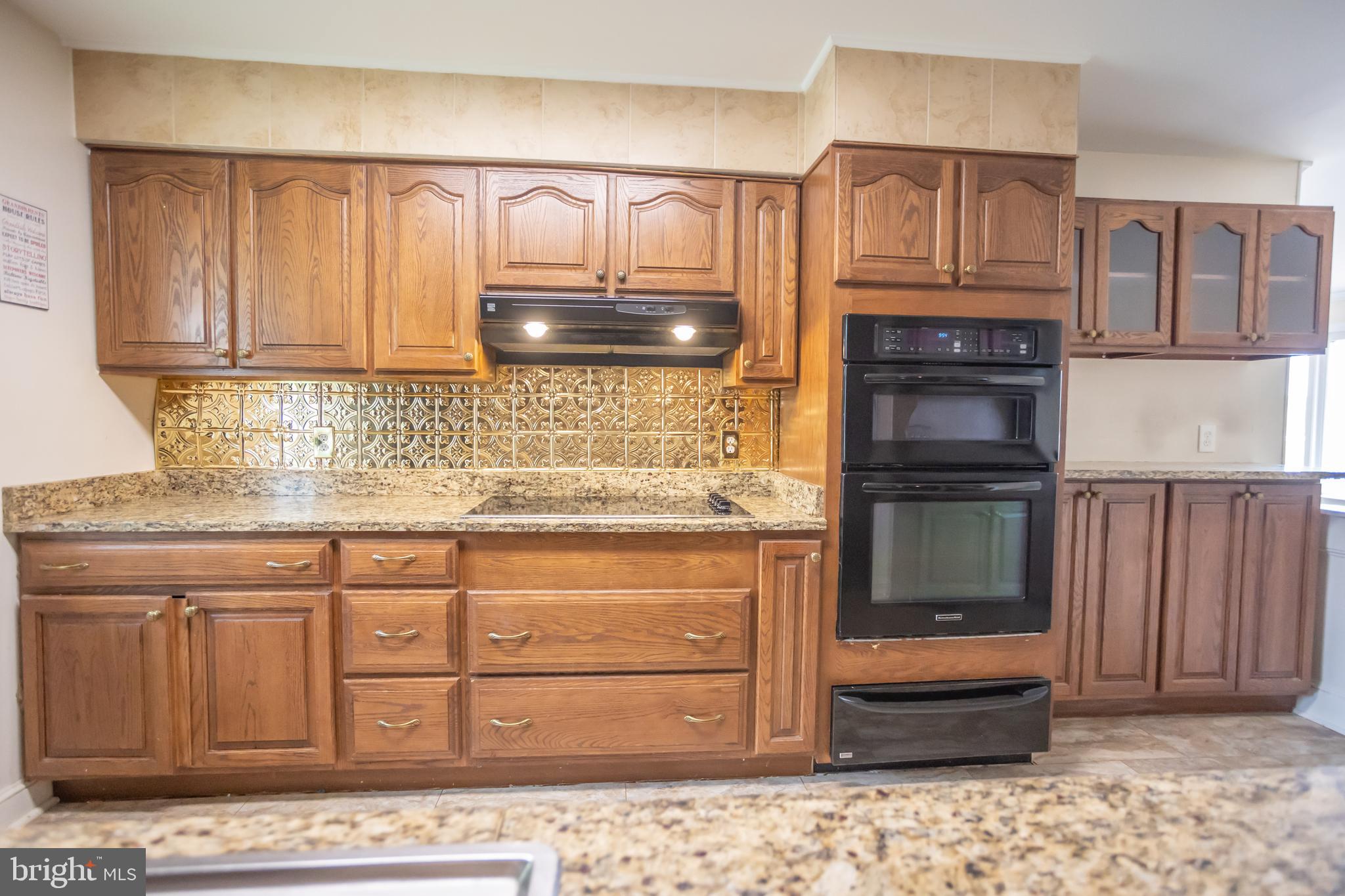 HILLSIDE - Residential