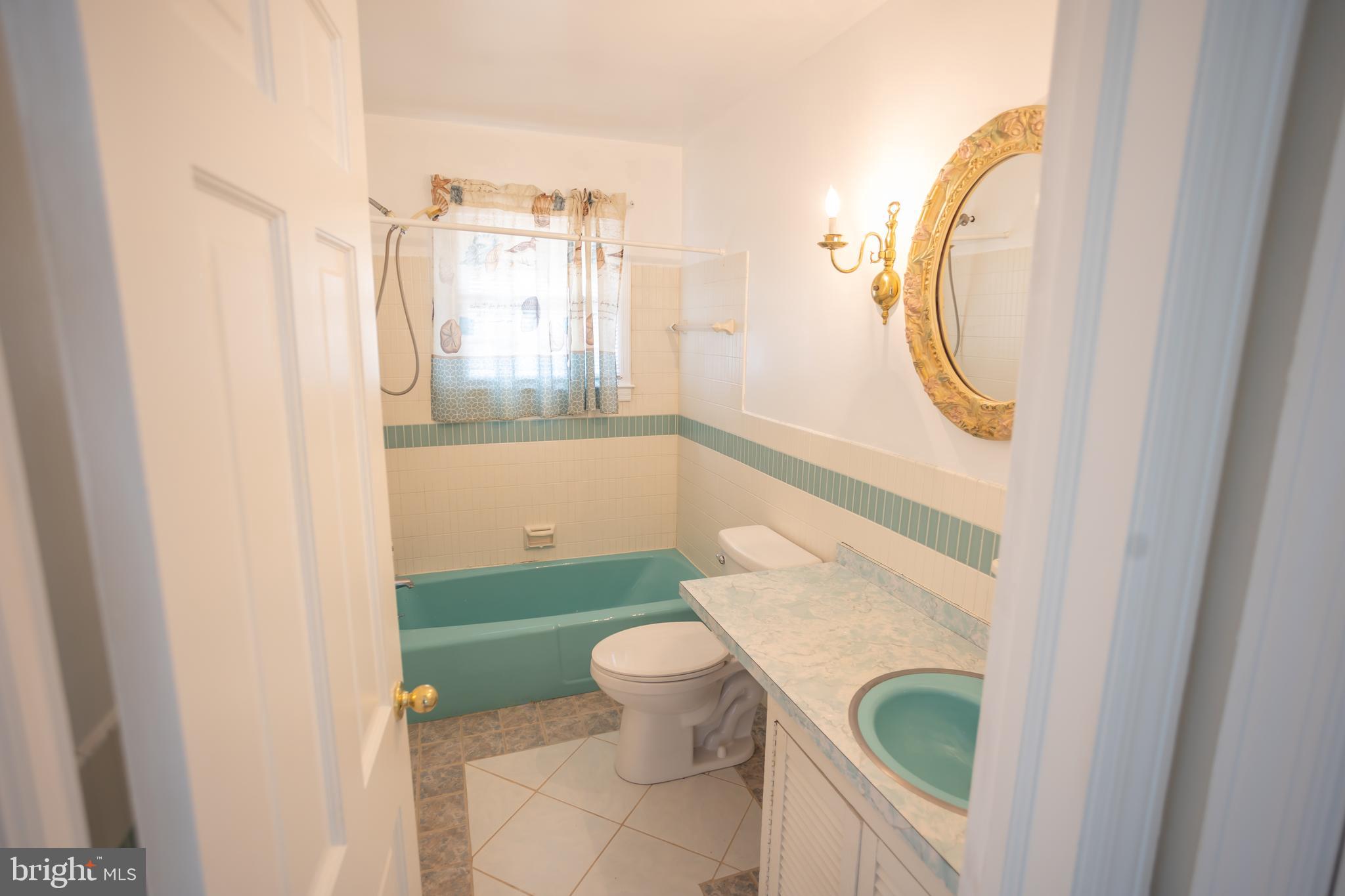 HILLSIDE - Residential