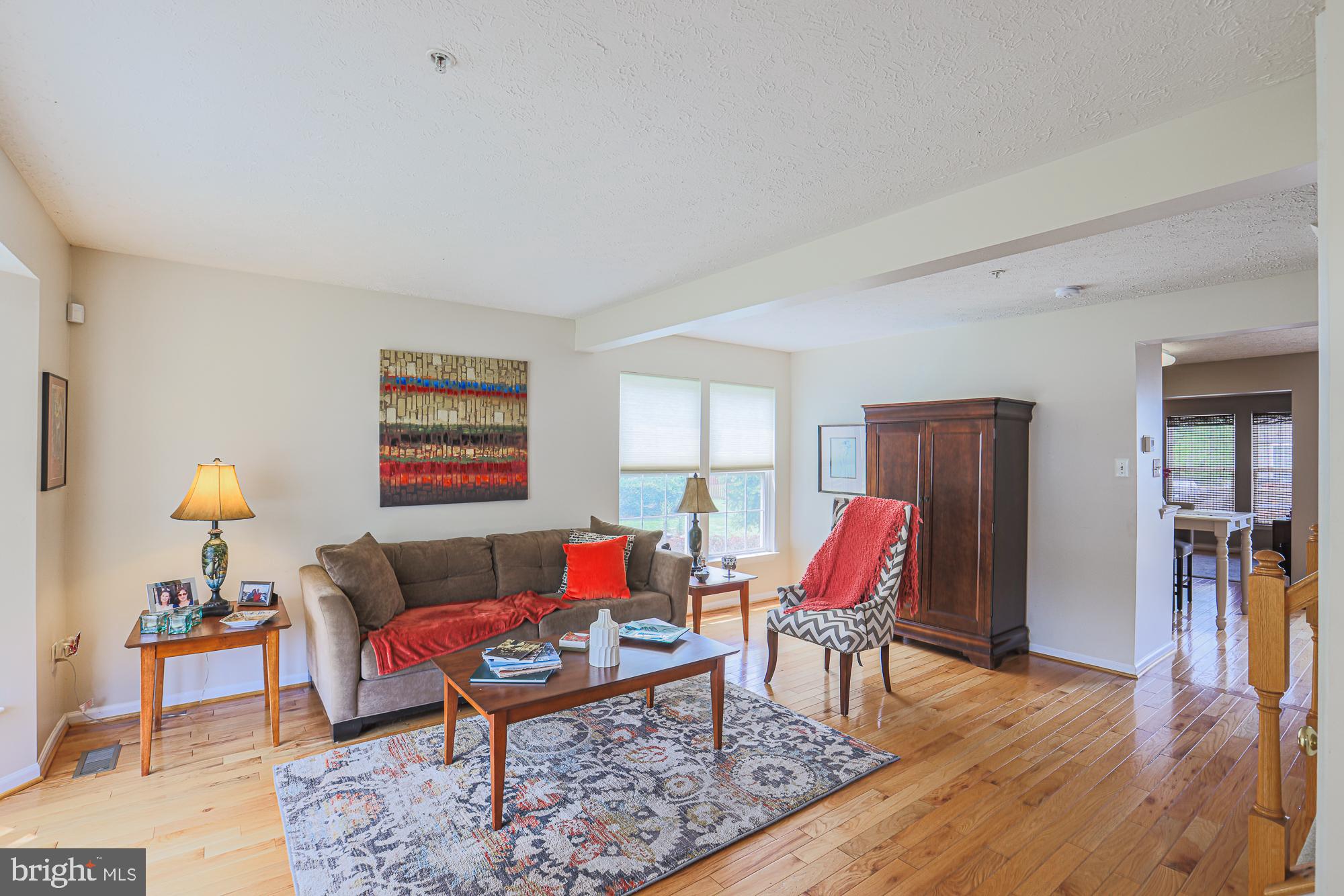 EATON SQUARE - Residential