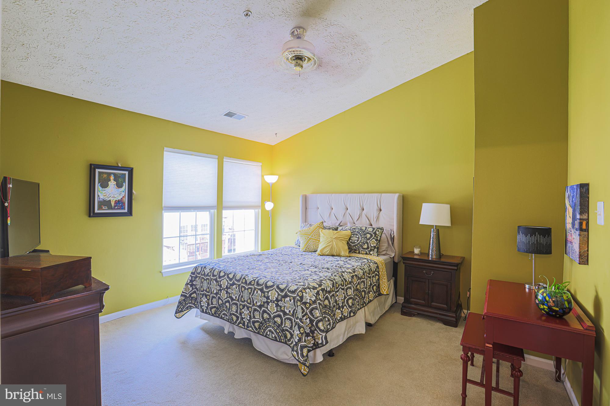 EATON SQUARE - Residential