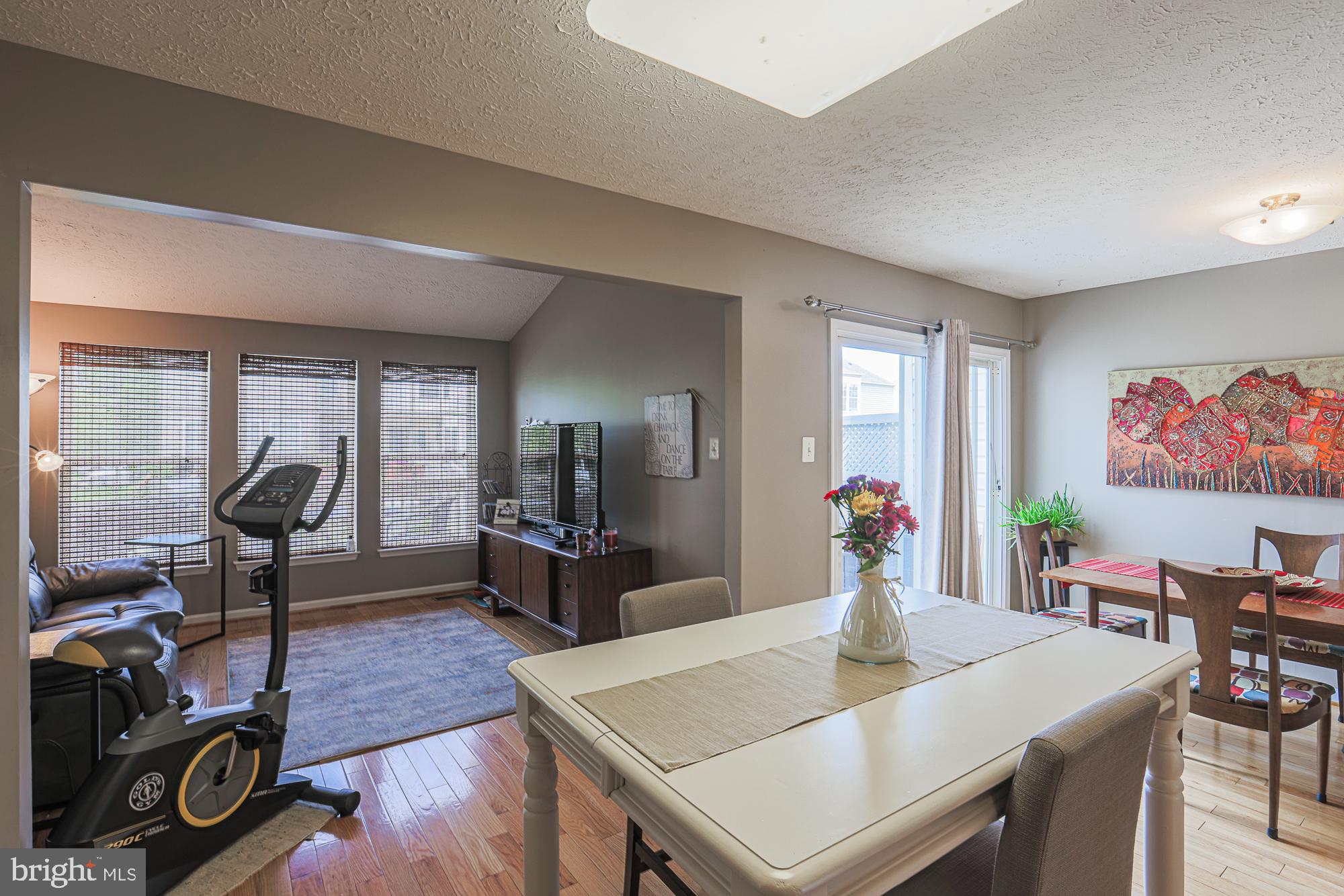 EATON SQUARE - Residential