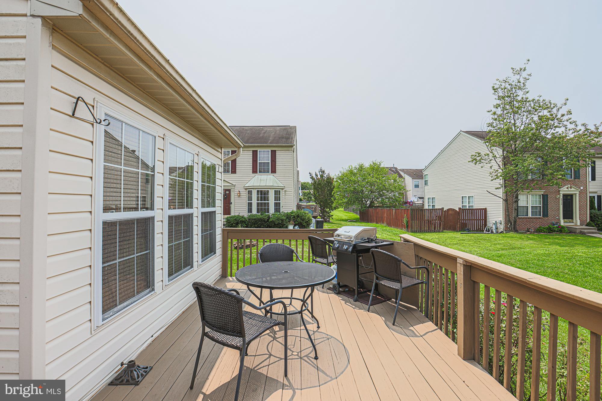 EATON SQUARE - Residential