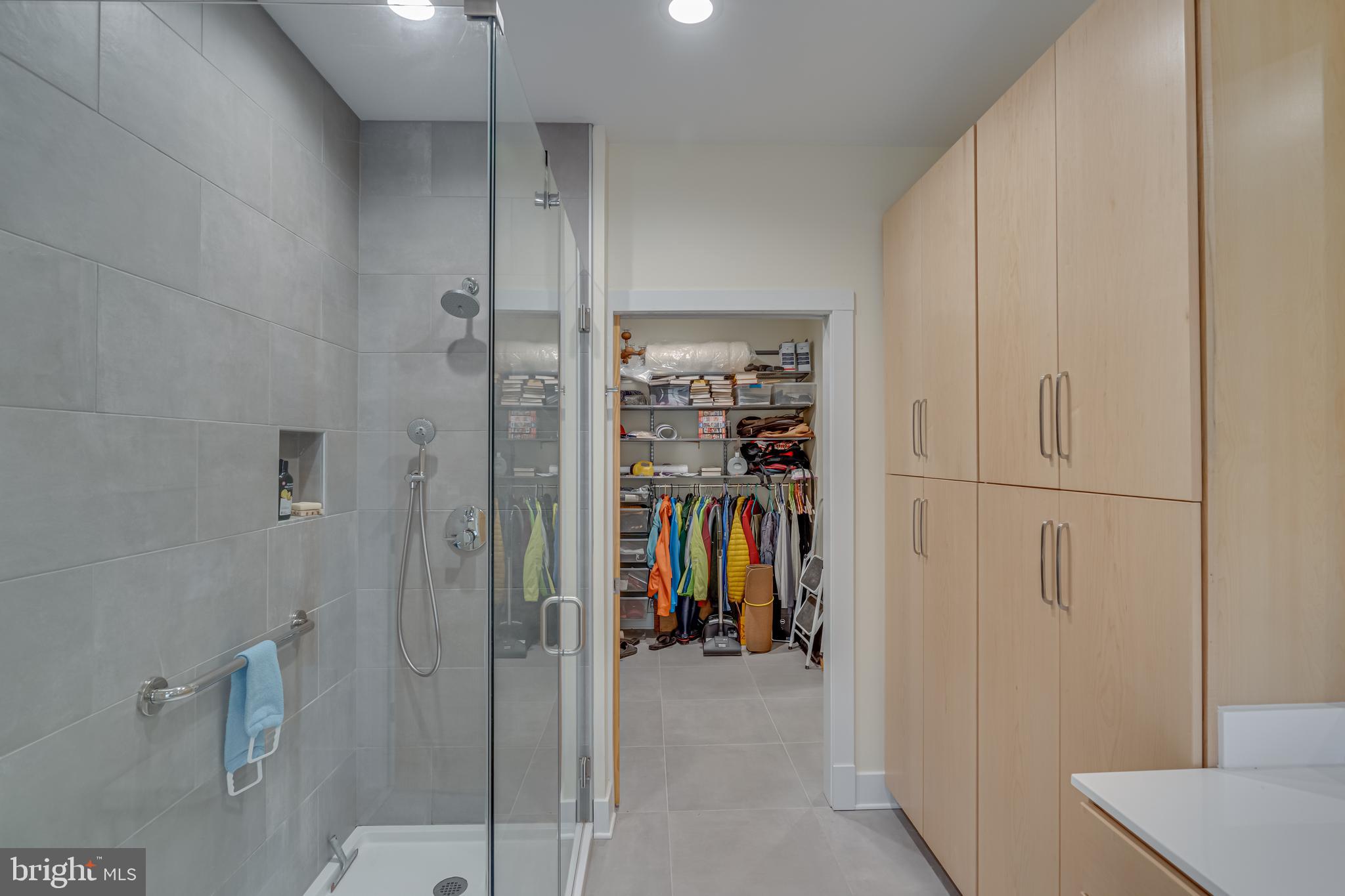 BROOMGRASS - Residential