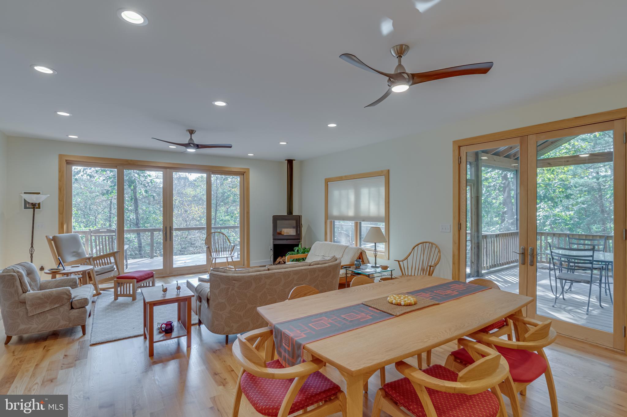 BROOMGRASS - Residential