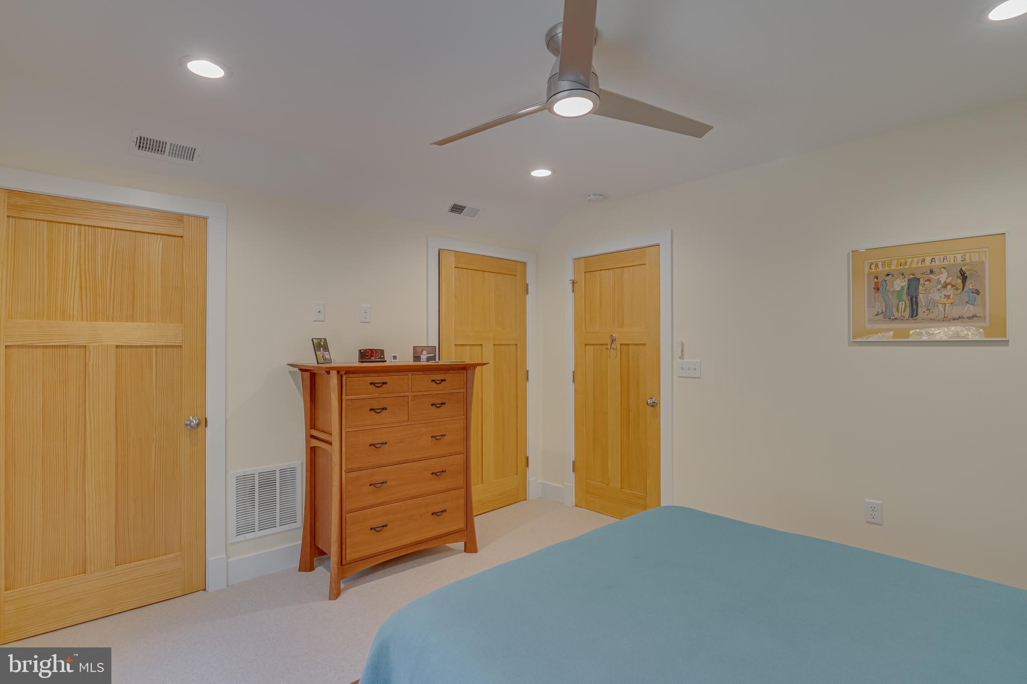 BROOMGRASS - Residential