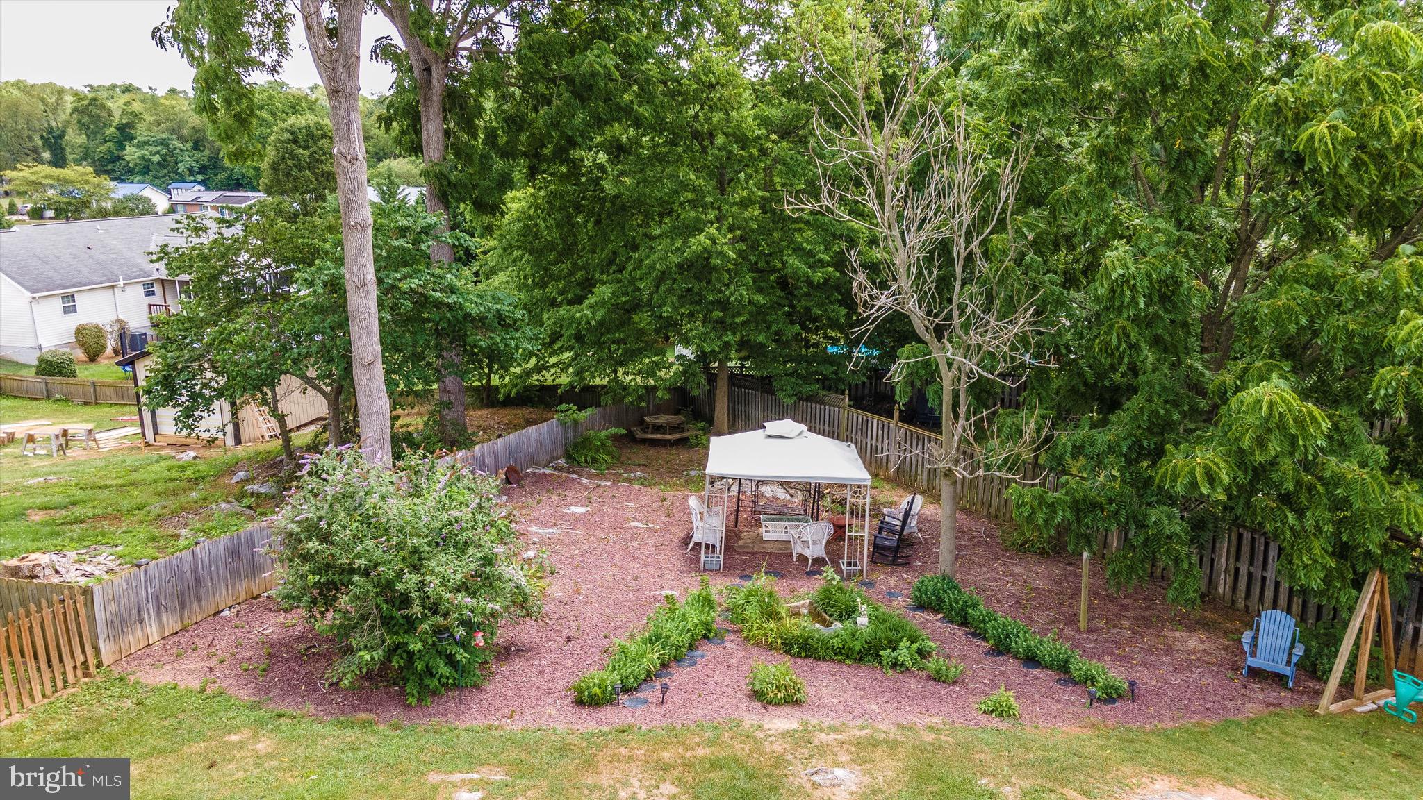 STERLING OAKS - Residential