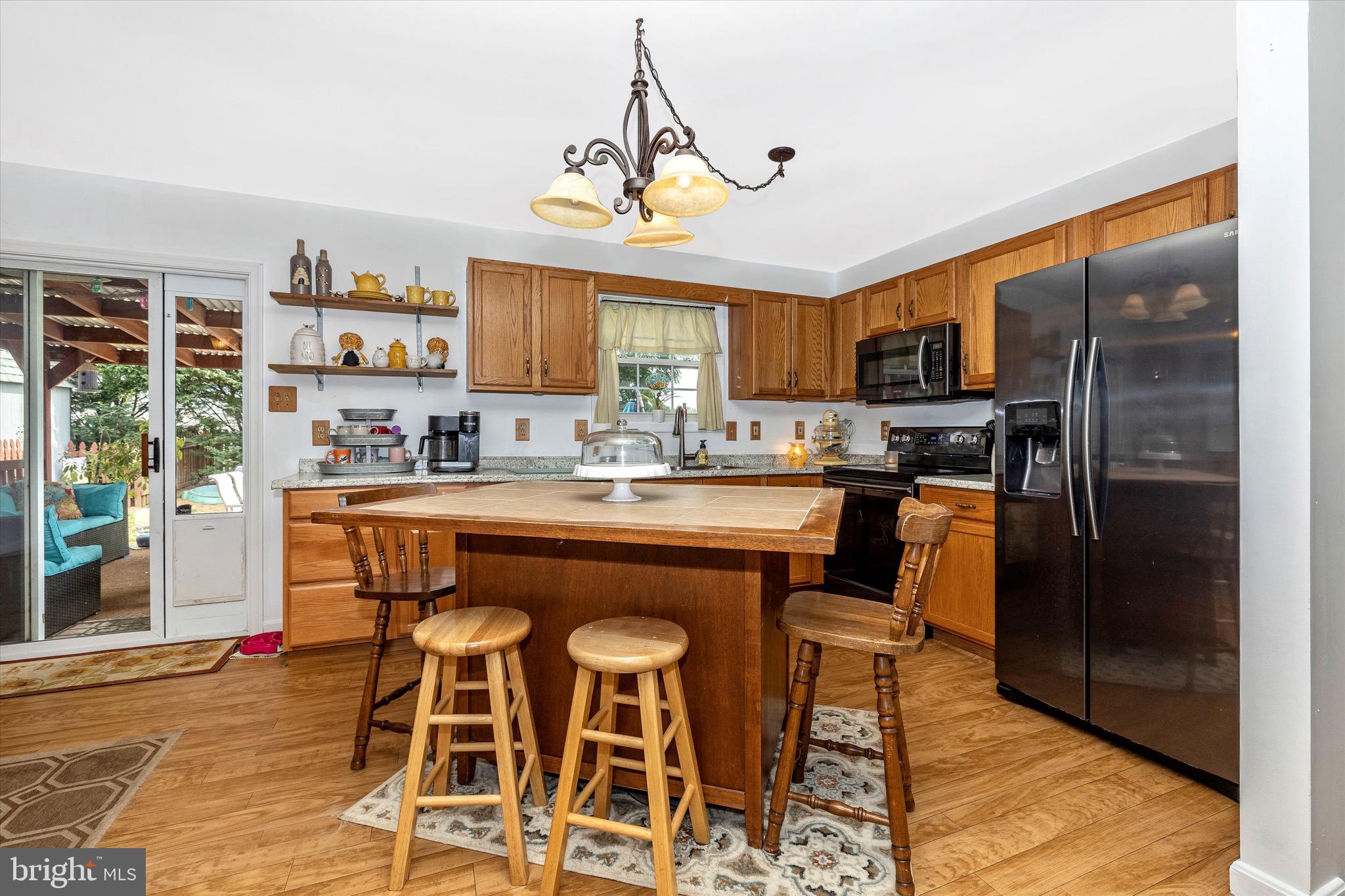 STERLING OAKS - Residential