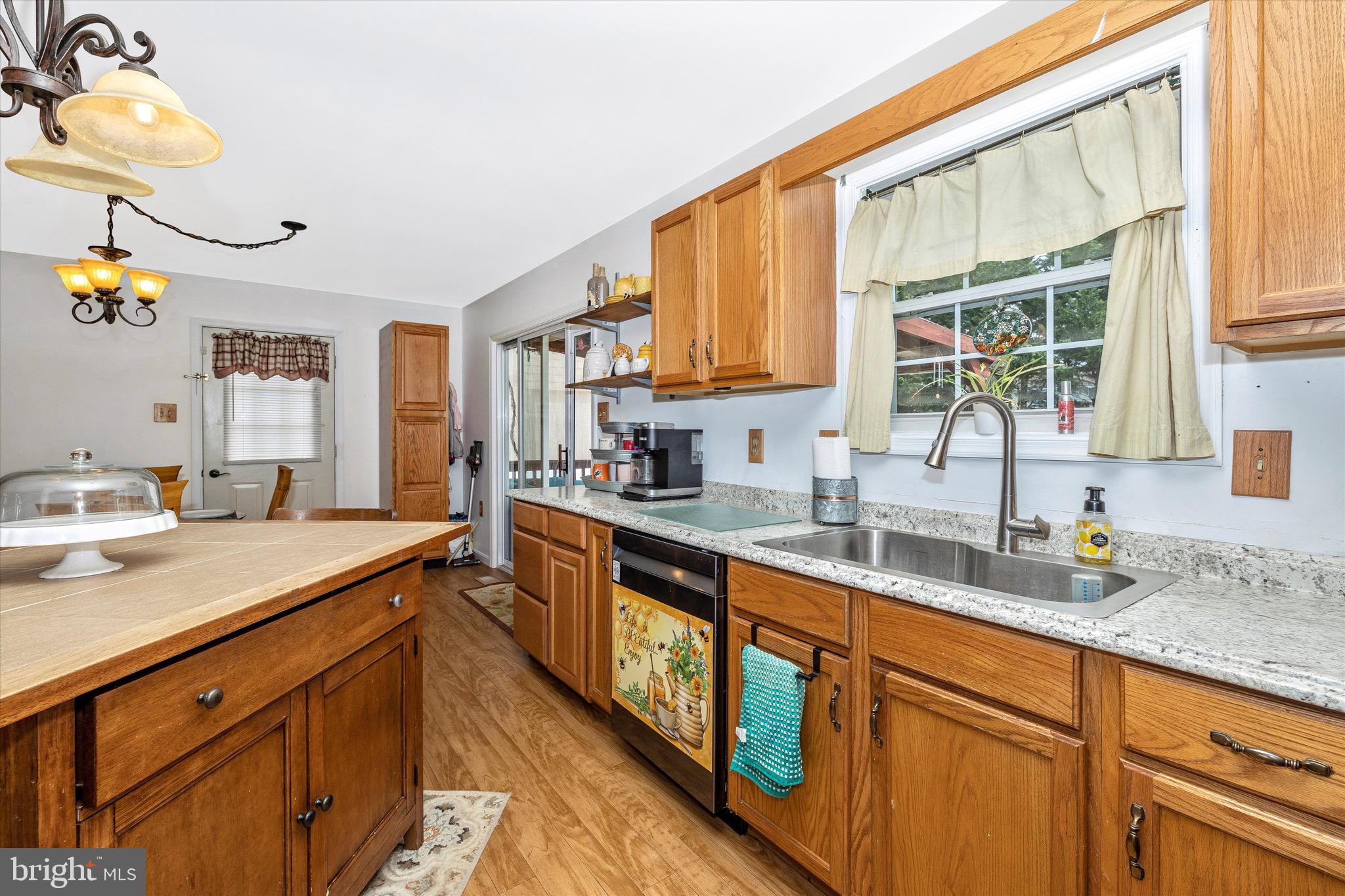 STERLING OAKS - Residential