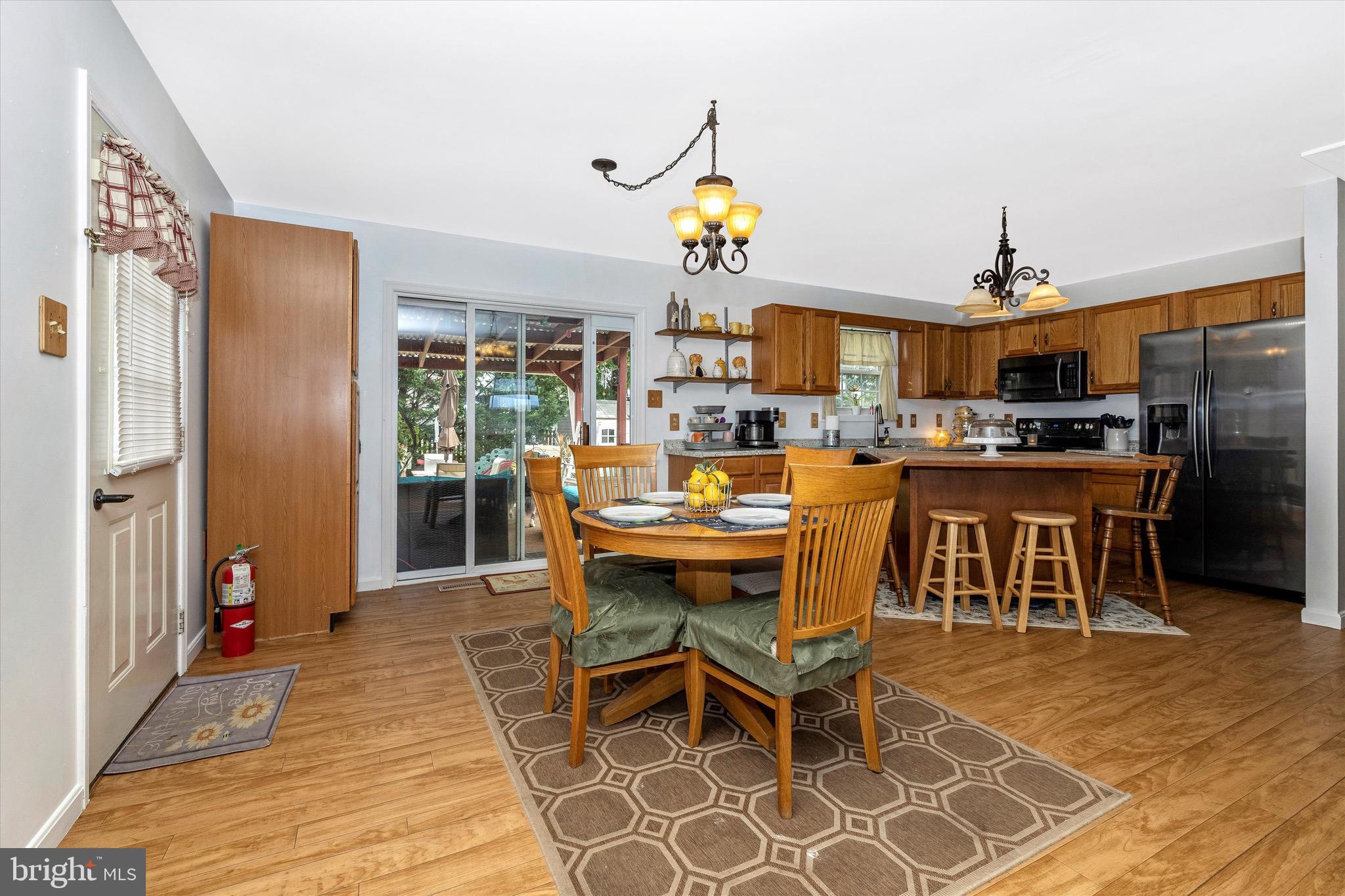 STERLING OAKS - Residential