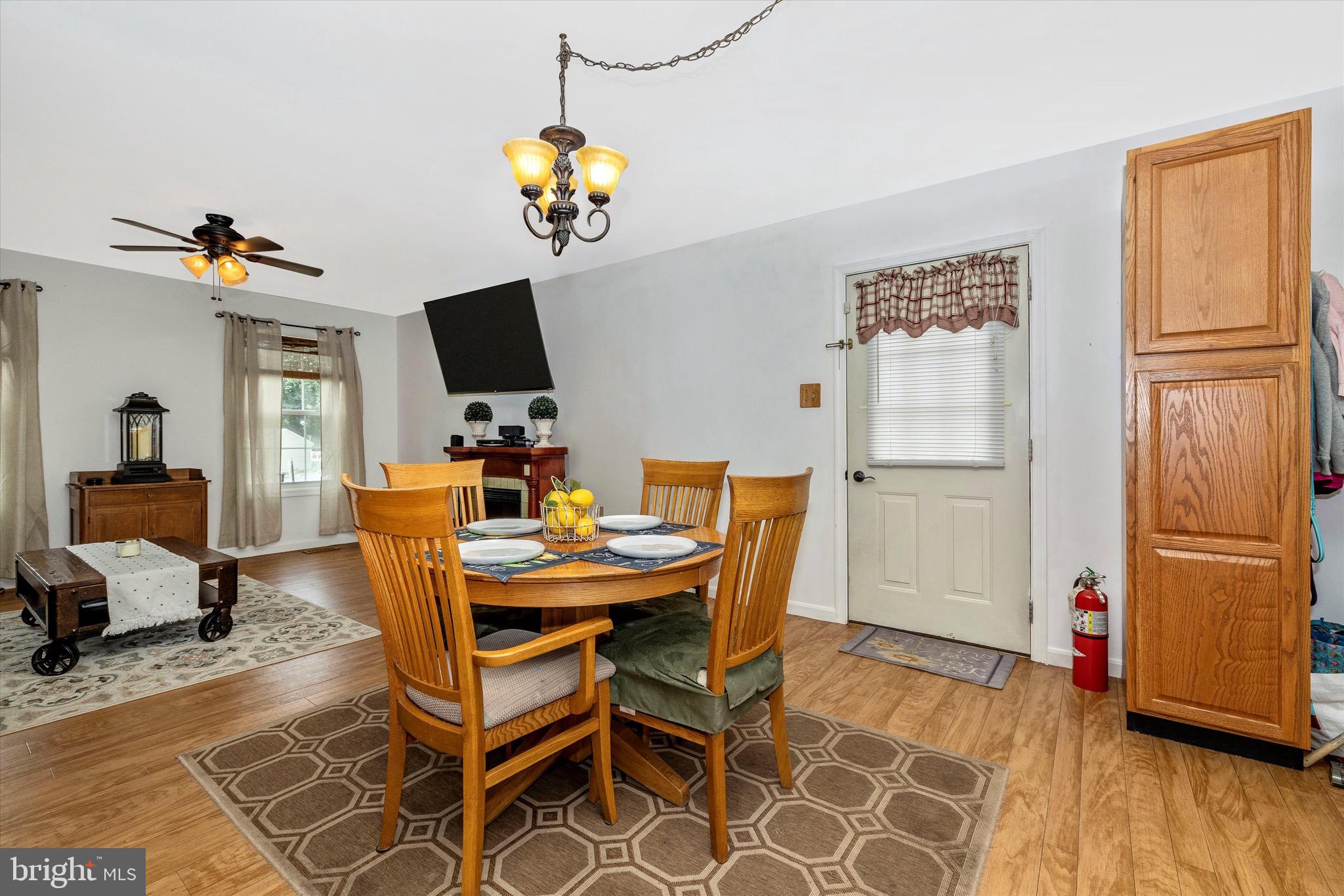 STERLING OAKS - Residential