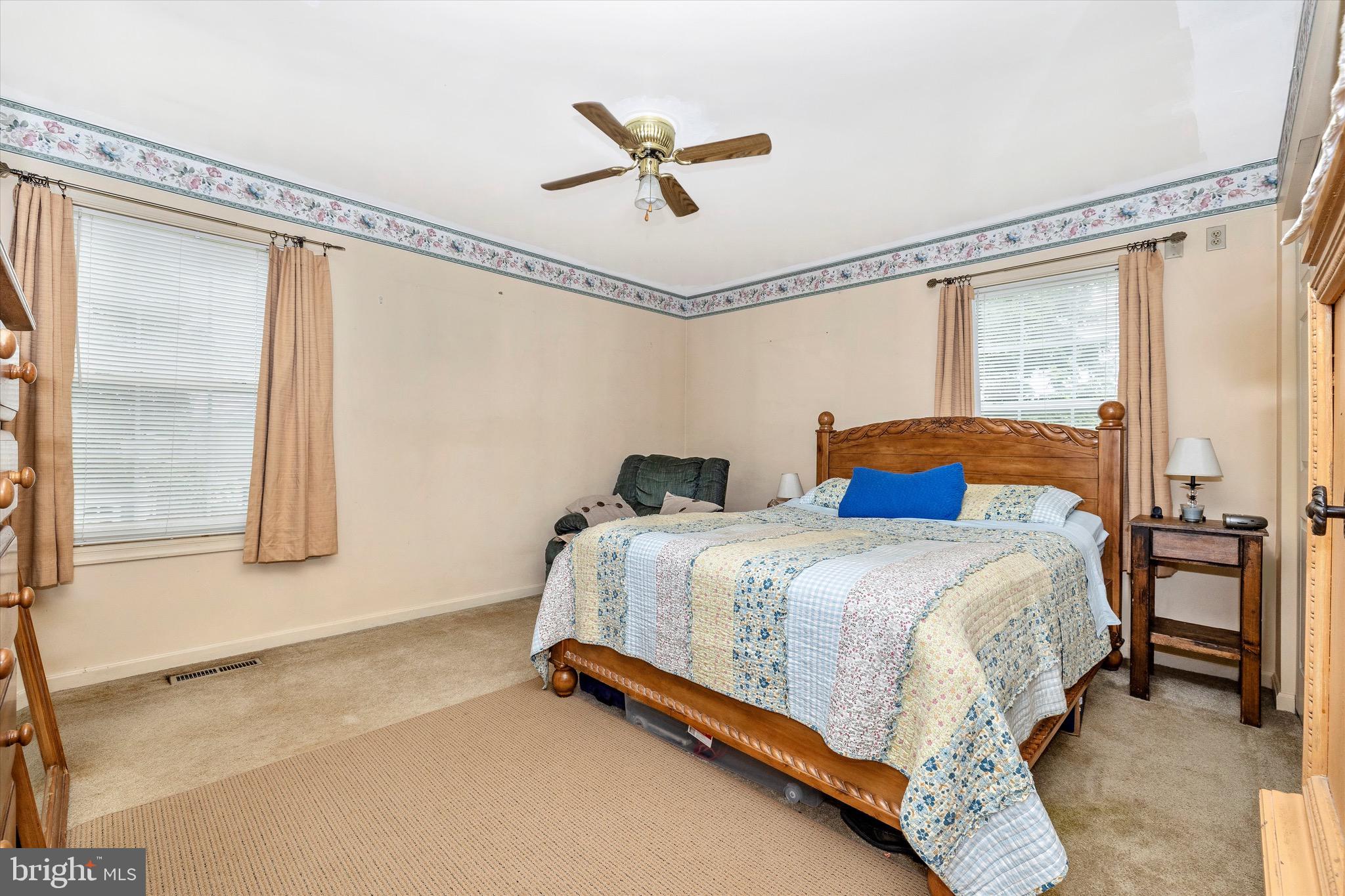 STERLING OAKS - Residential