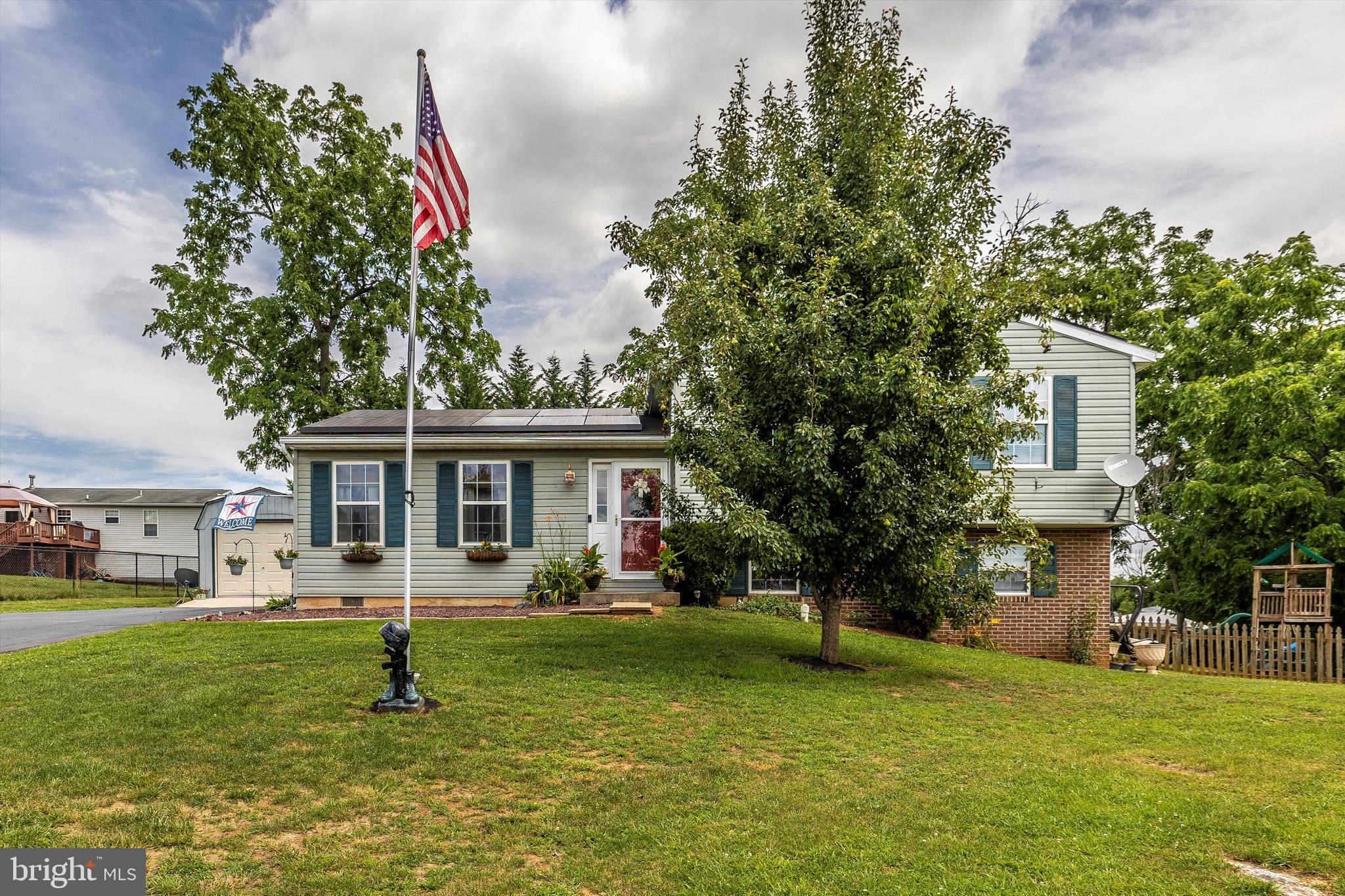 STERLING OAKS - Residential