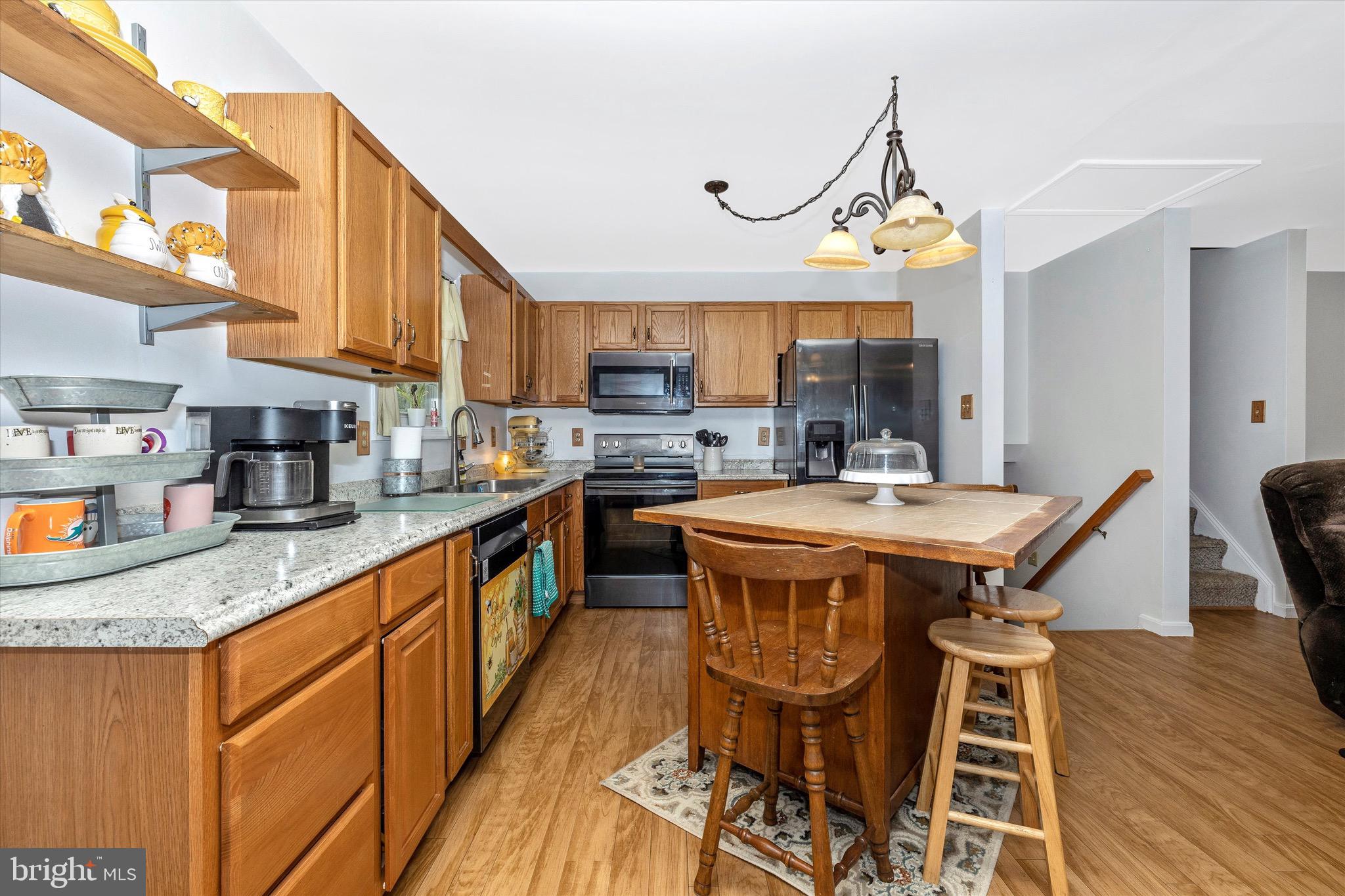 STERLING OAKS - Residential