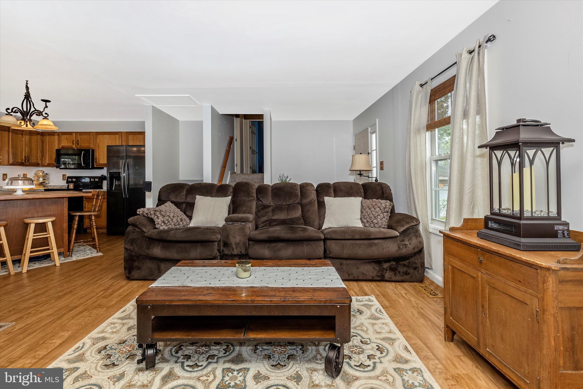 STERLING OAKS - Residential