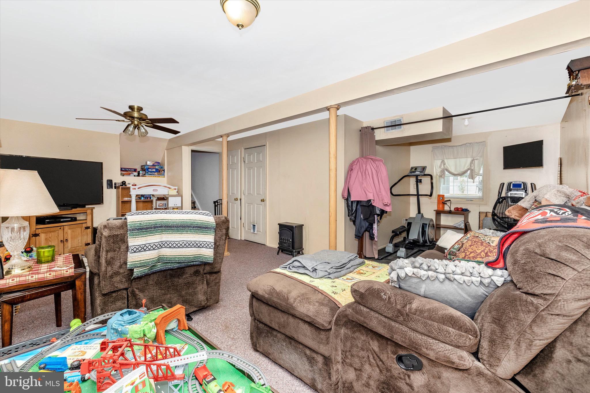 STERLING OAKS - Residential