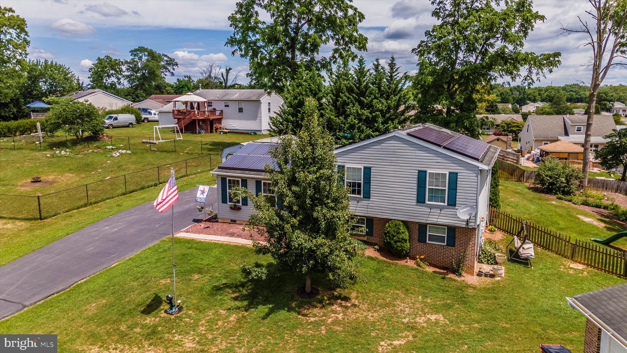 STERLING OAKS - Residential