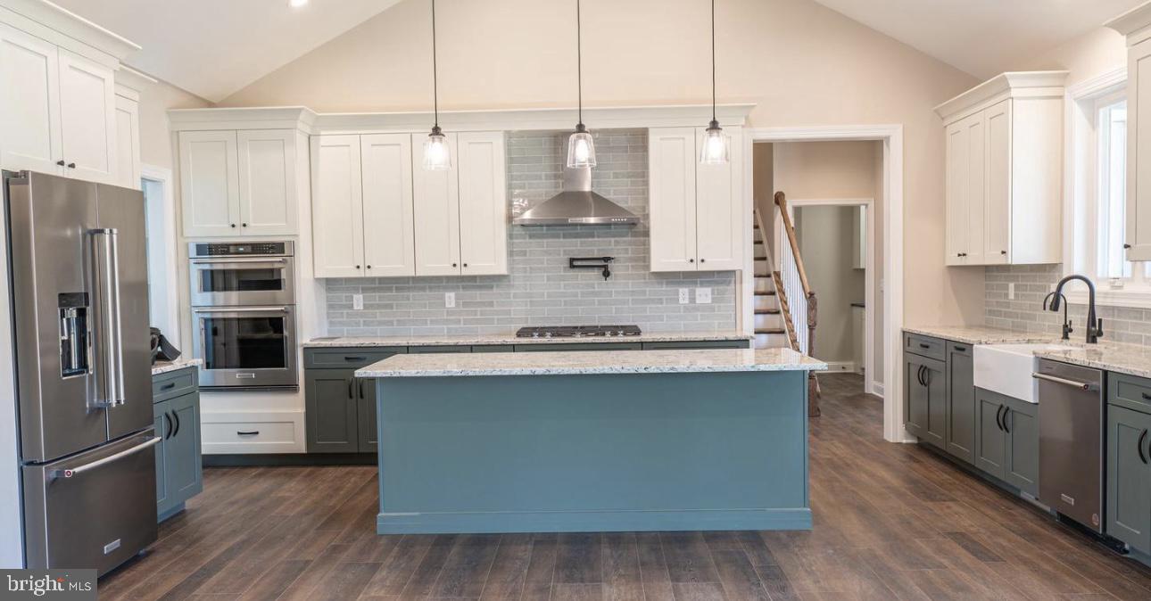 129 THICKET COURT