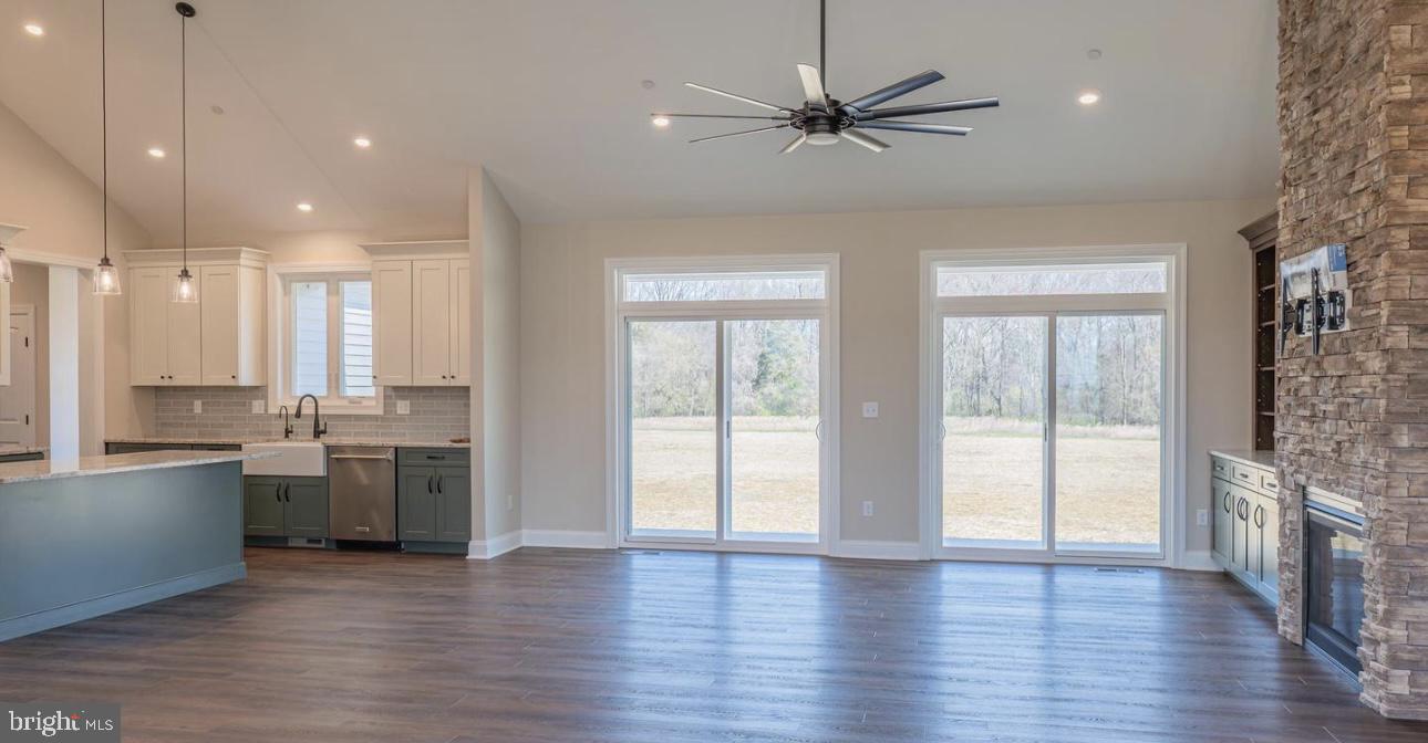 WILLOW BRANCH EAST - Residential