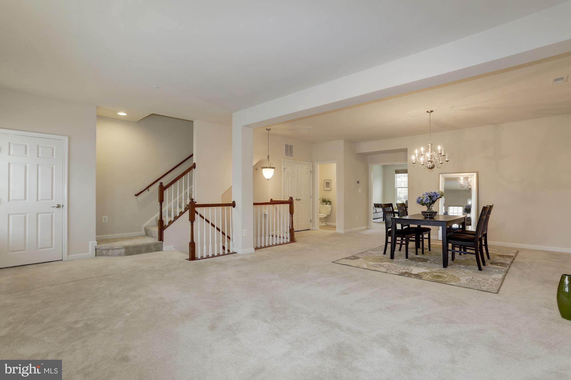 ELKRIDGE CROSSING - Residential