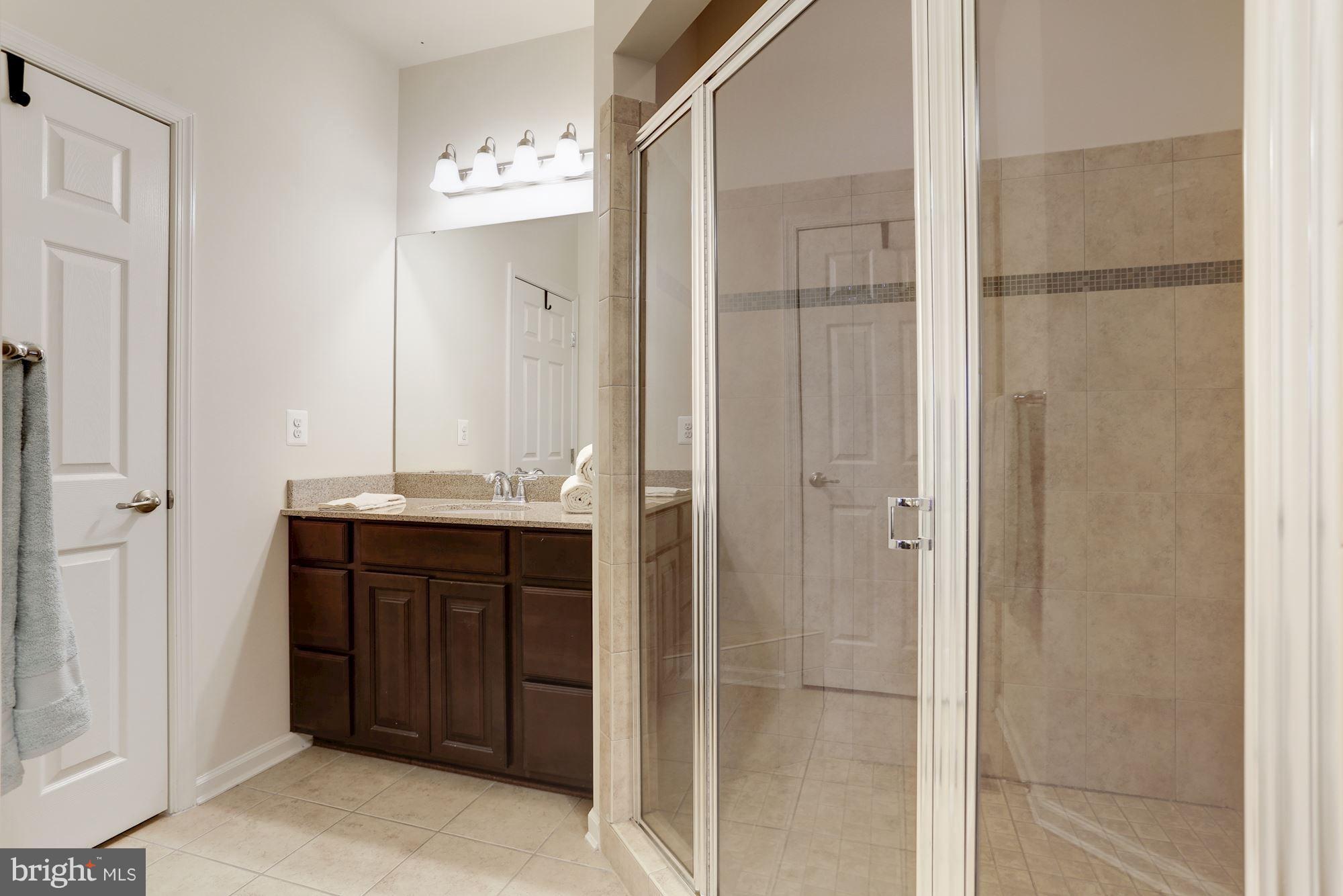 ELKRIDGE CROSSING - Residential