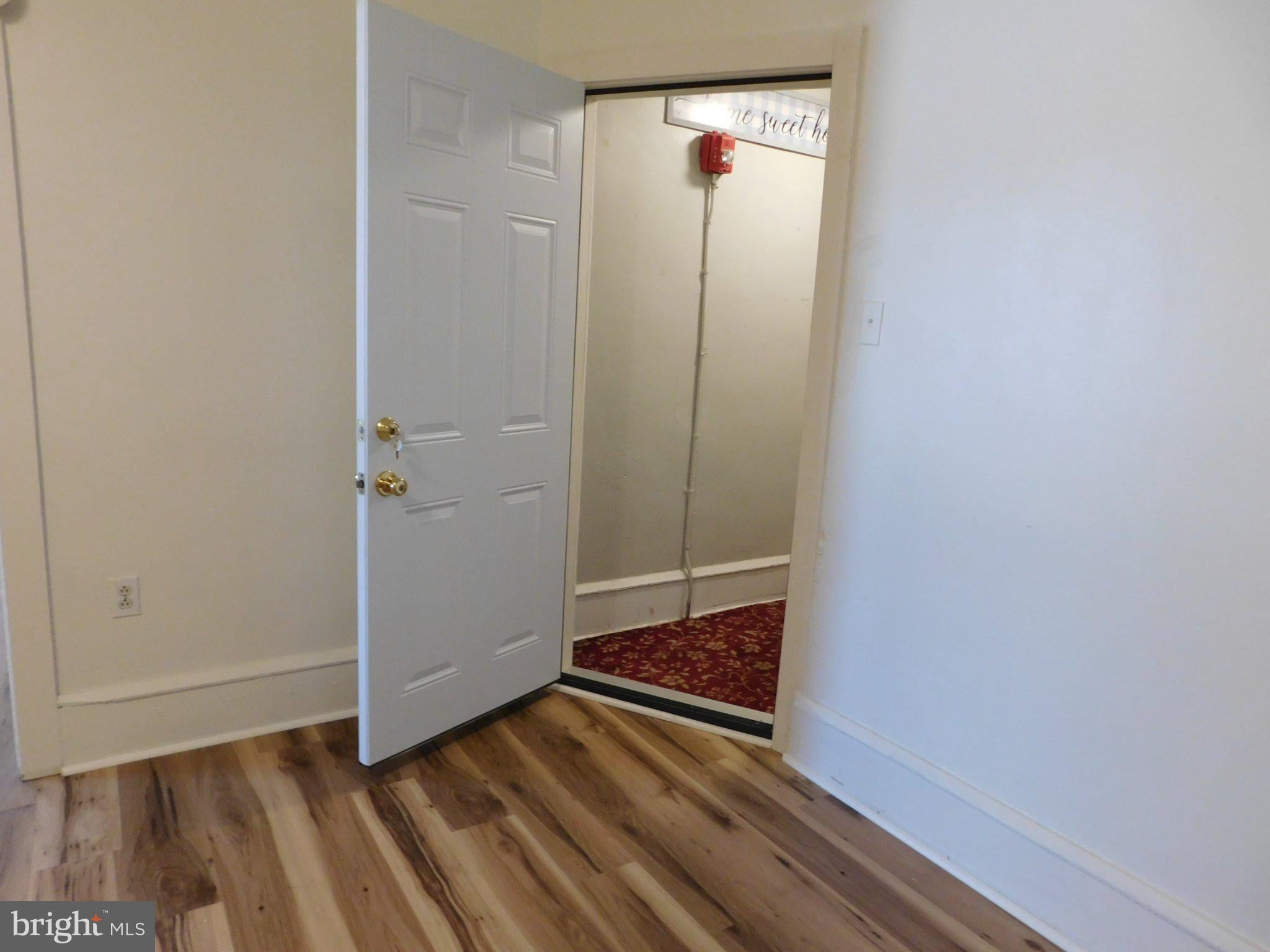 354 DELSEA DRIVE N 2B