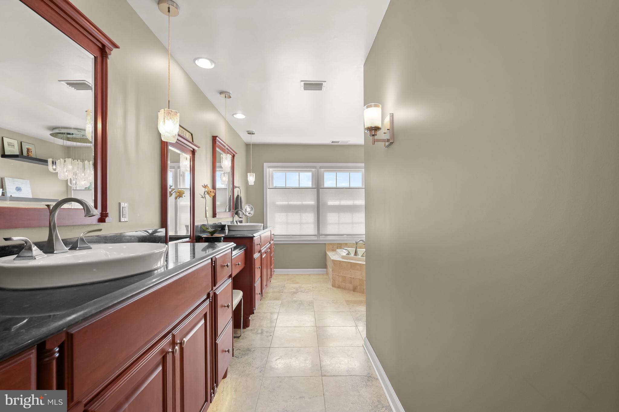 POTOMAC CHASE - Residential