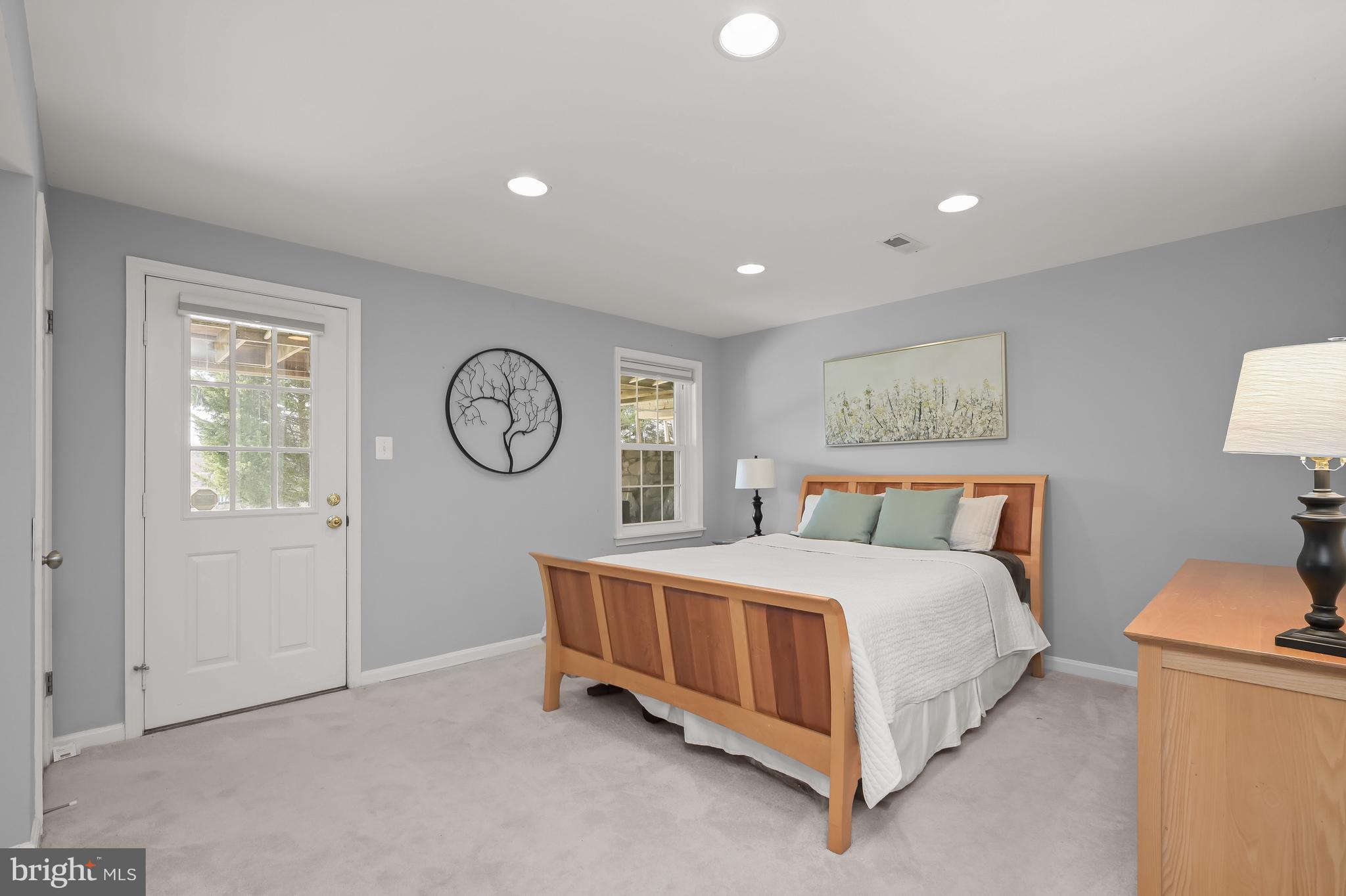 POTOMAC CHASE - Residential